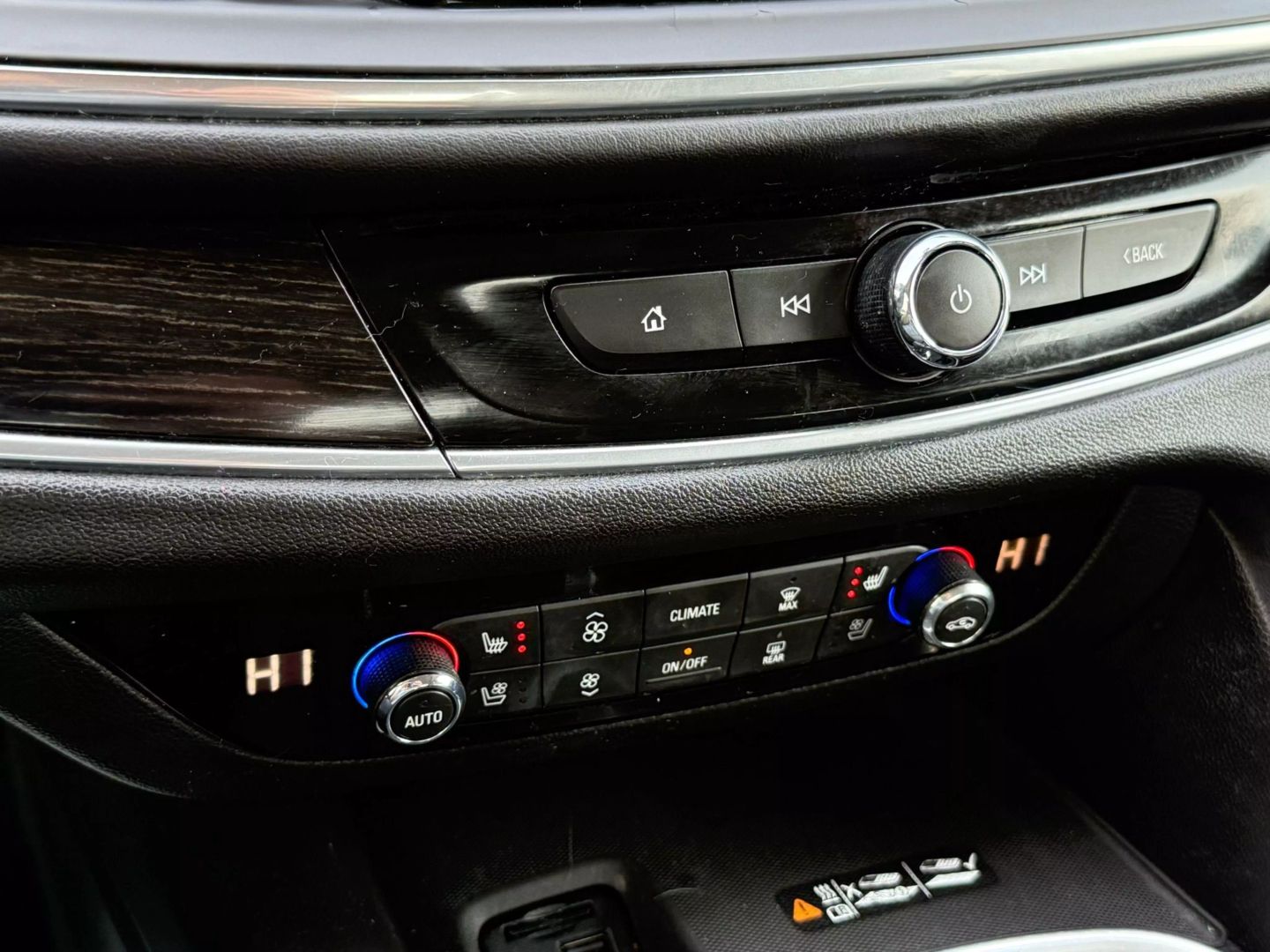 2020 Buick Enclave - Image 47