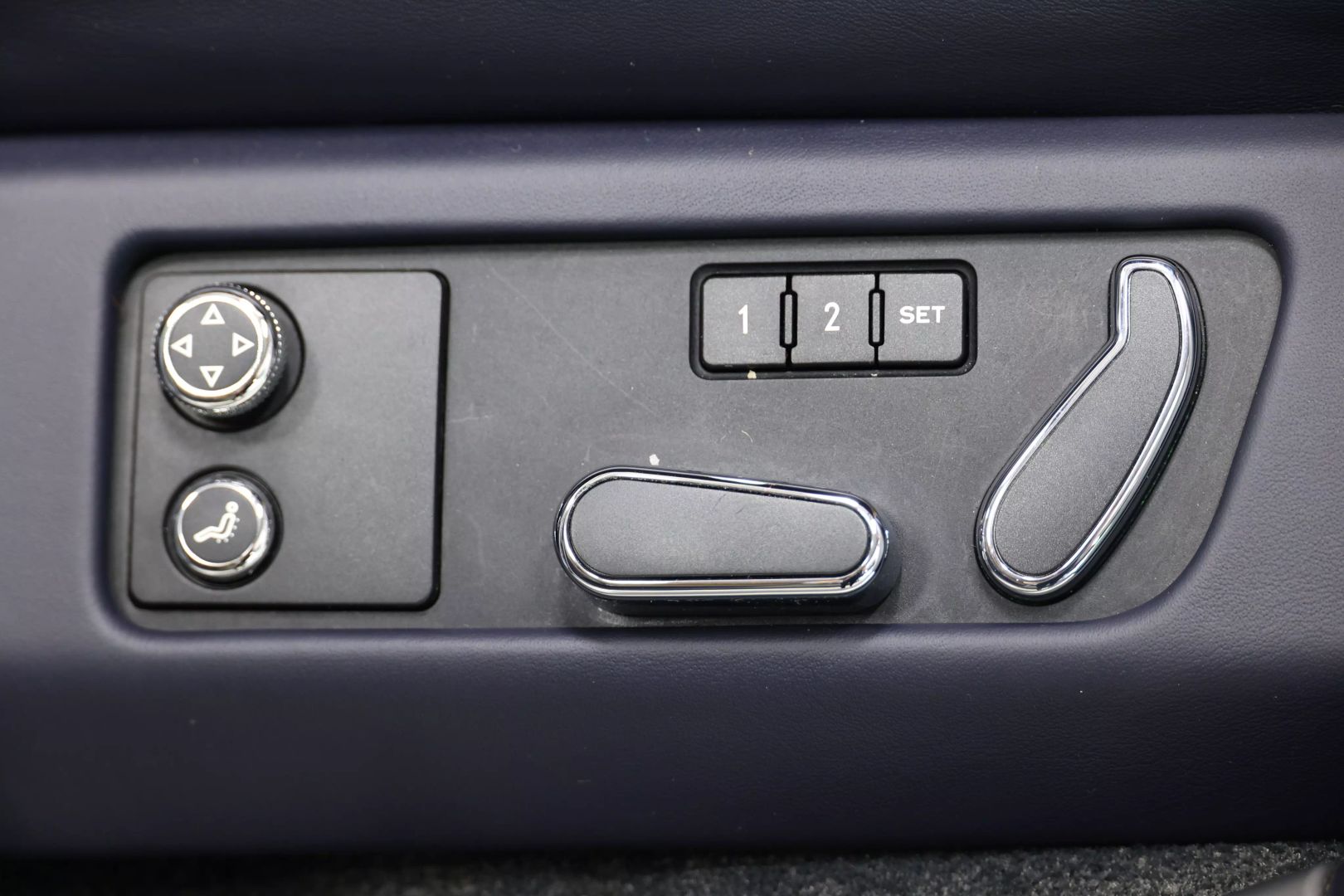 2017 Bentley Flying Spur - Image 48