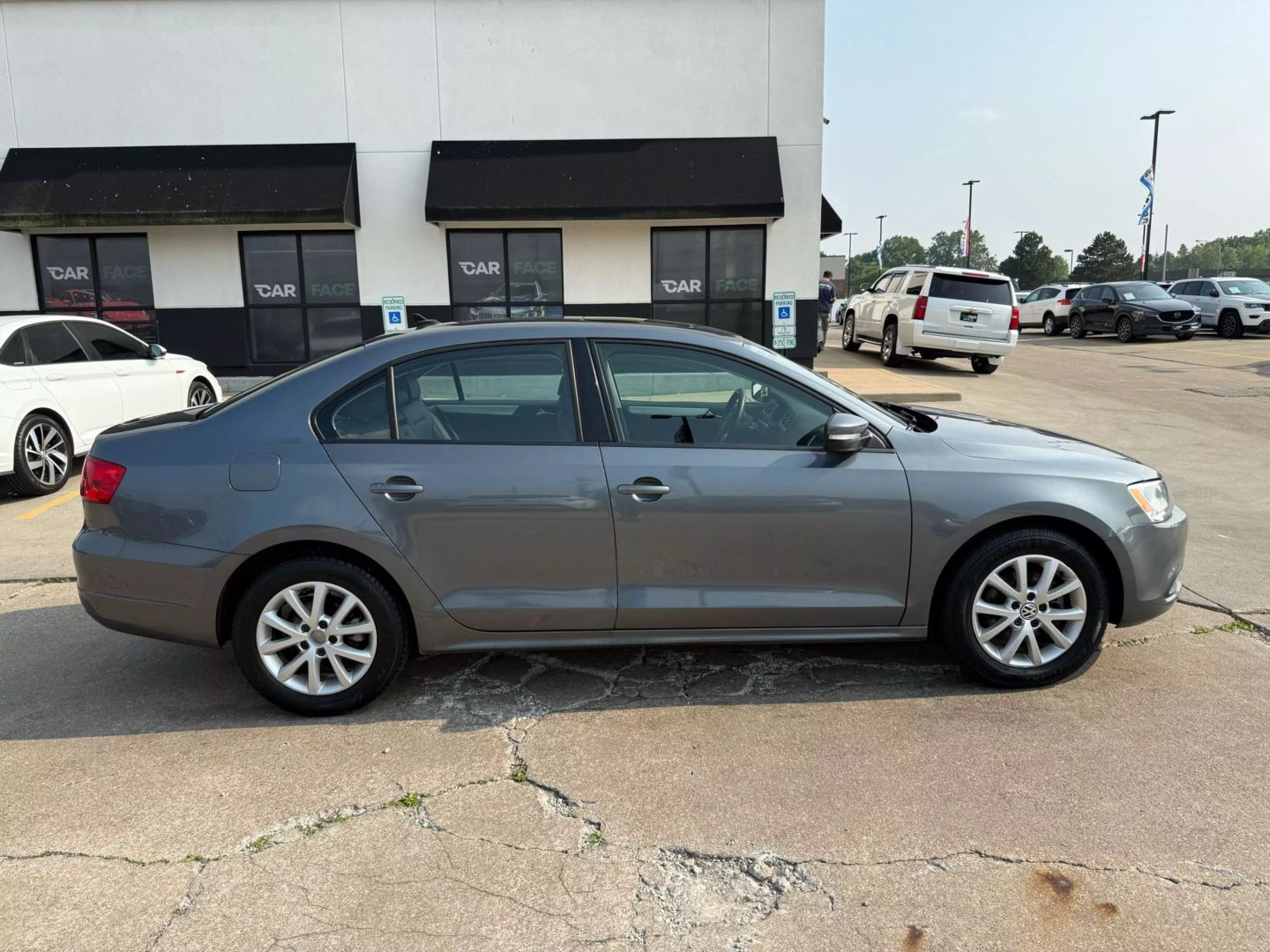 2013 Volkswagen Jetta - Image 15