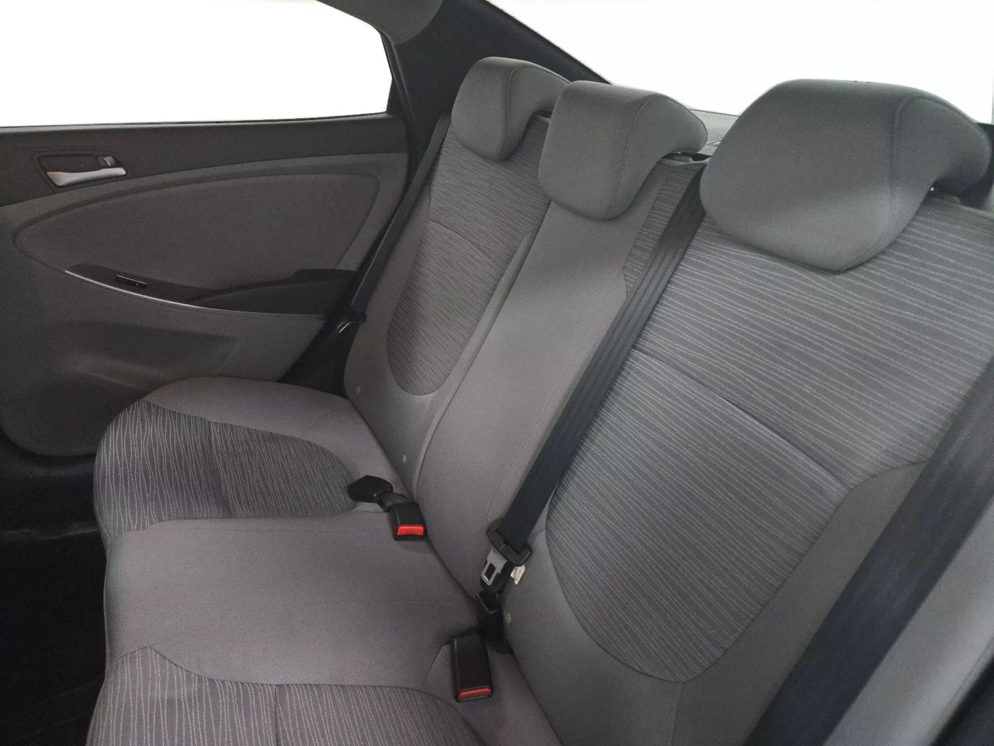 2015 Hyundai Accent - Image 14