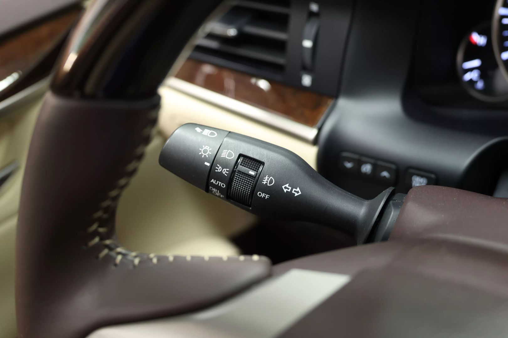 2016 Lexus Es - Image 22