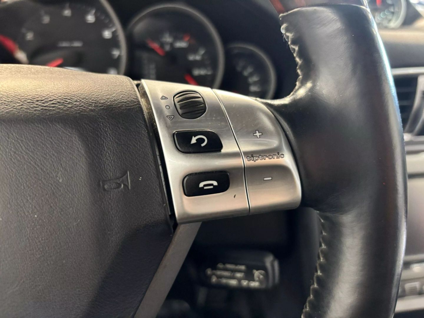 2007 Porsche 911 Carrera 4s Coupe 2d - Image 25
