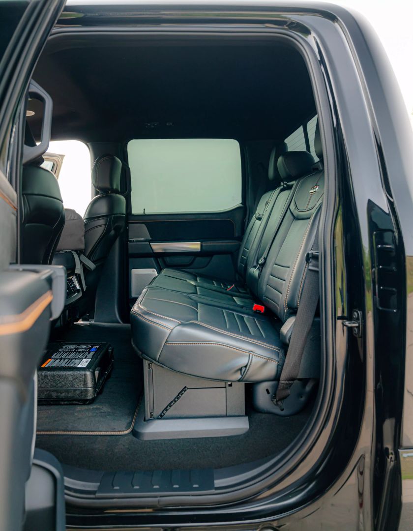 2024 Ford F350 Super Duty Crew Cab - Image 27
