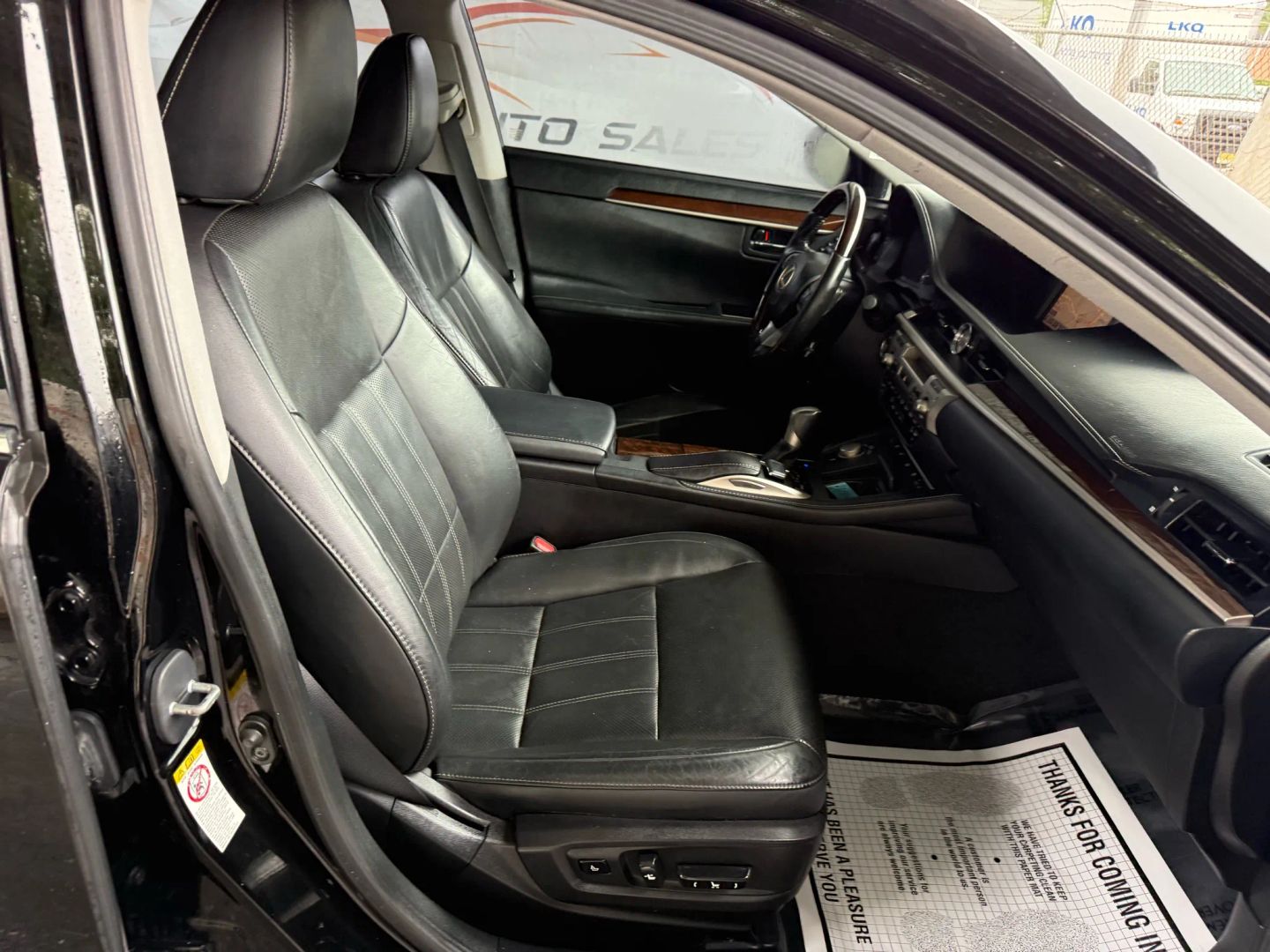 2016 Lexus Es - Image 25