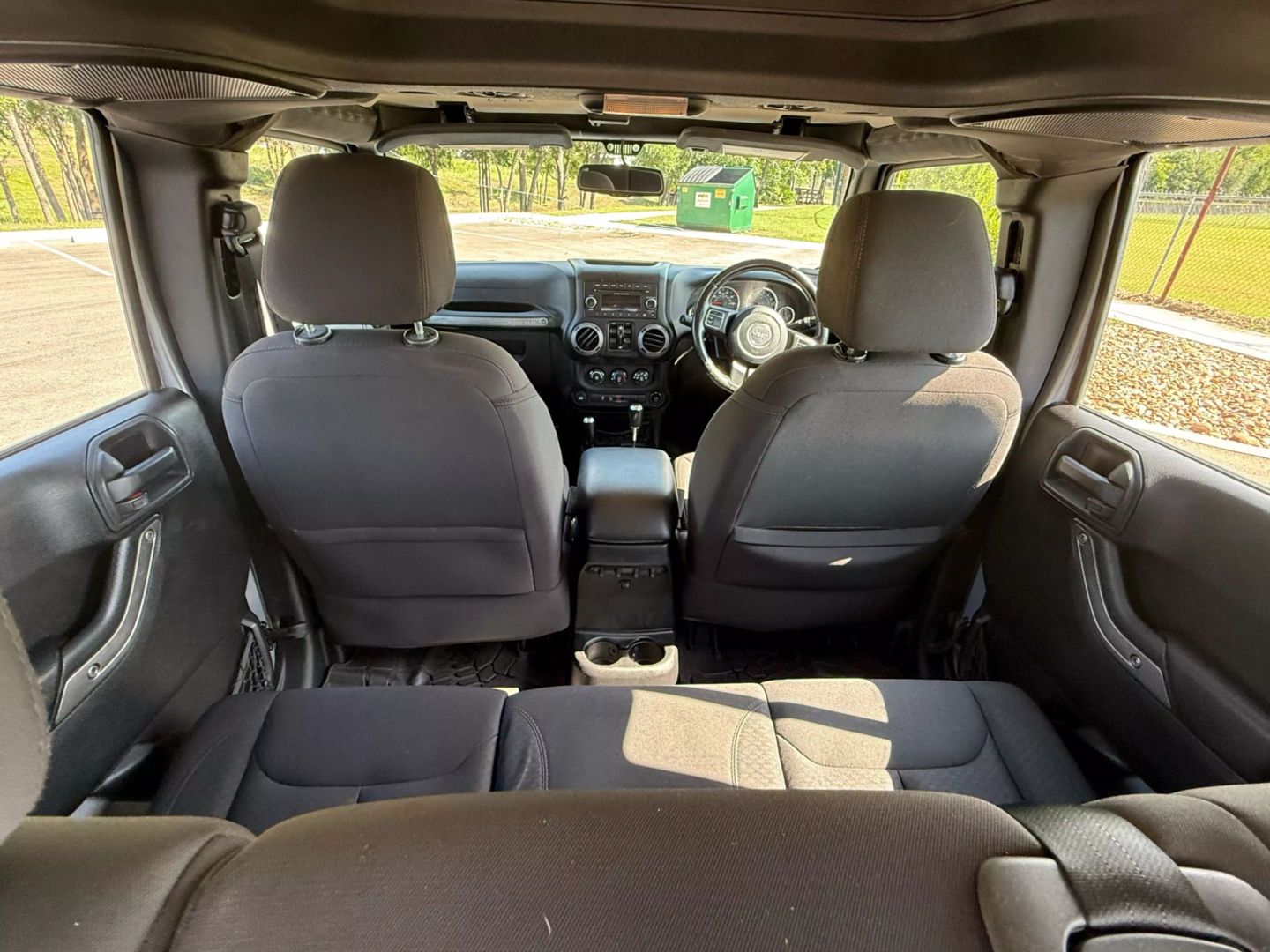 2015 Jeep Wrangler - Image 14
