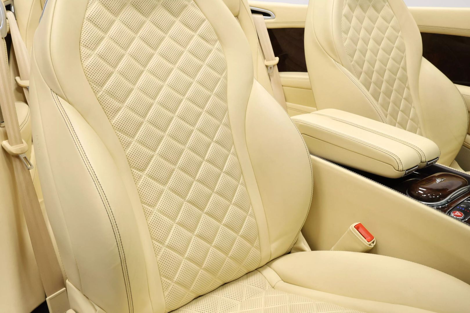 2016 Bentley Continental - Image 82