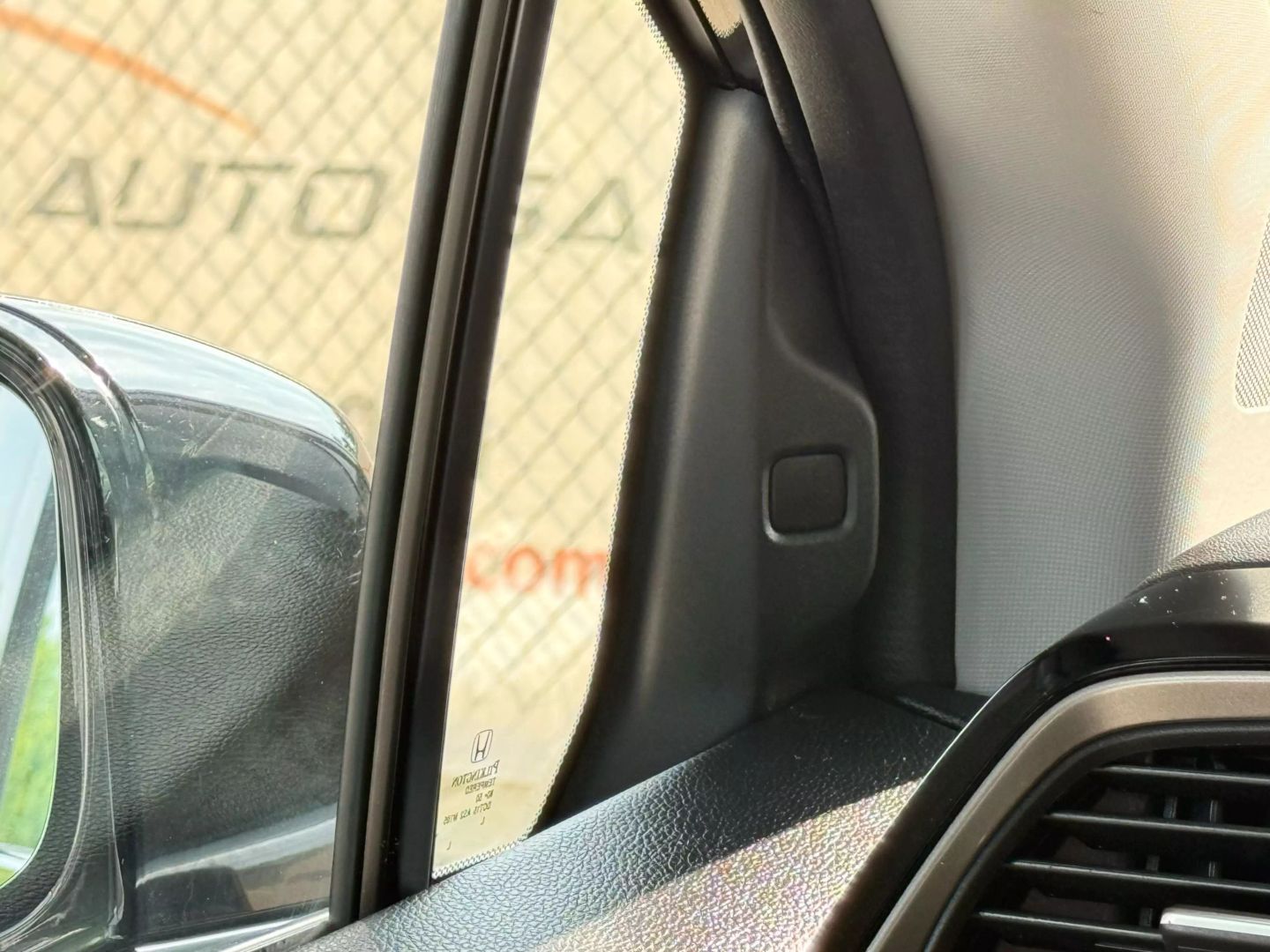 2018 Honda Odyssey - Image 37