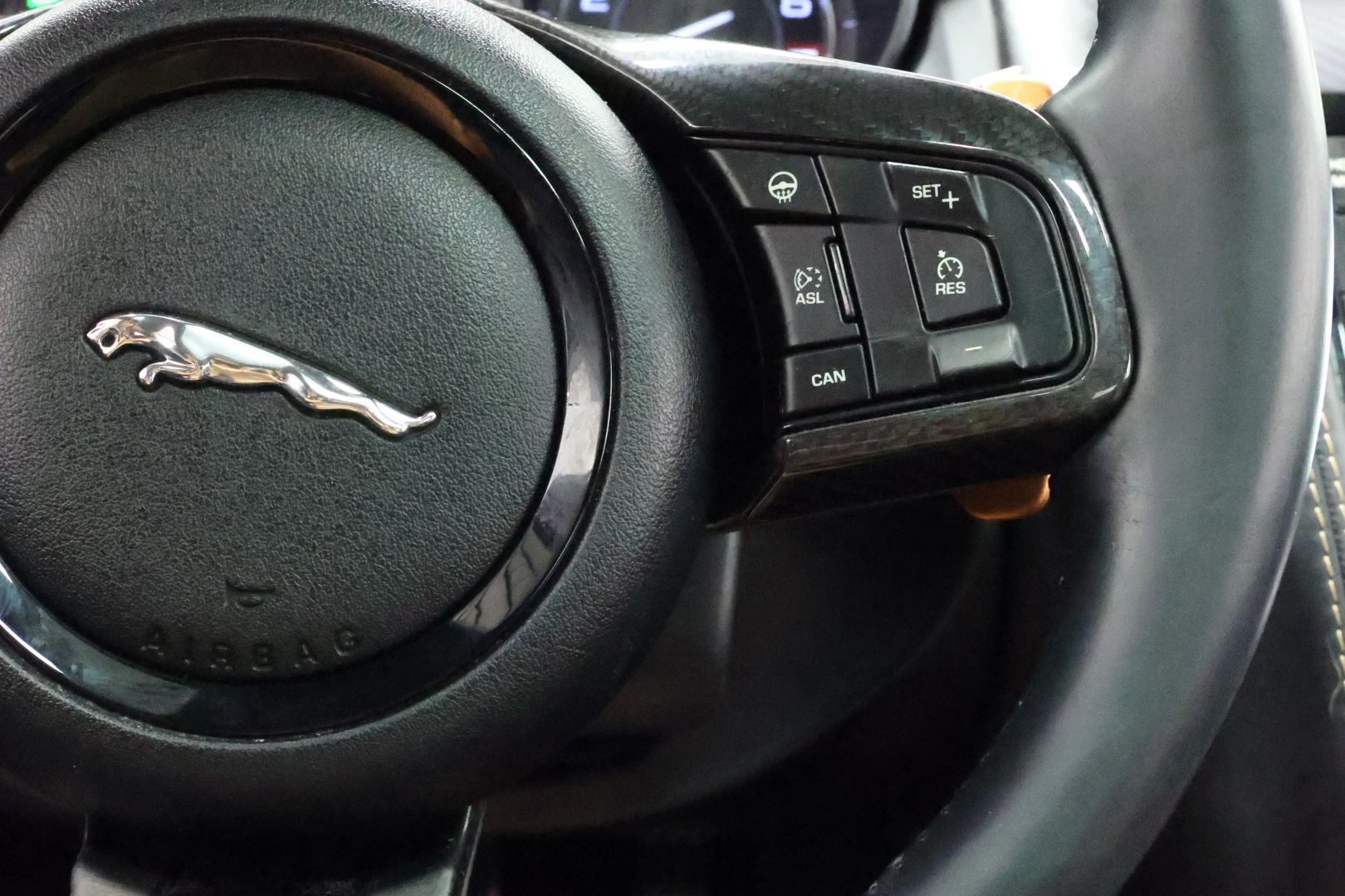 2015 Jaguar F-type - Image 23