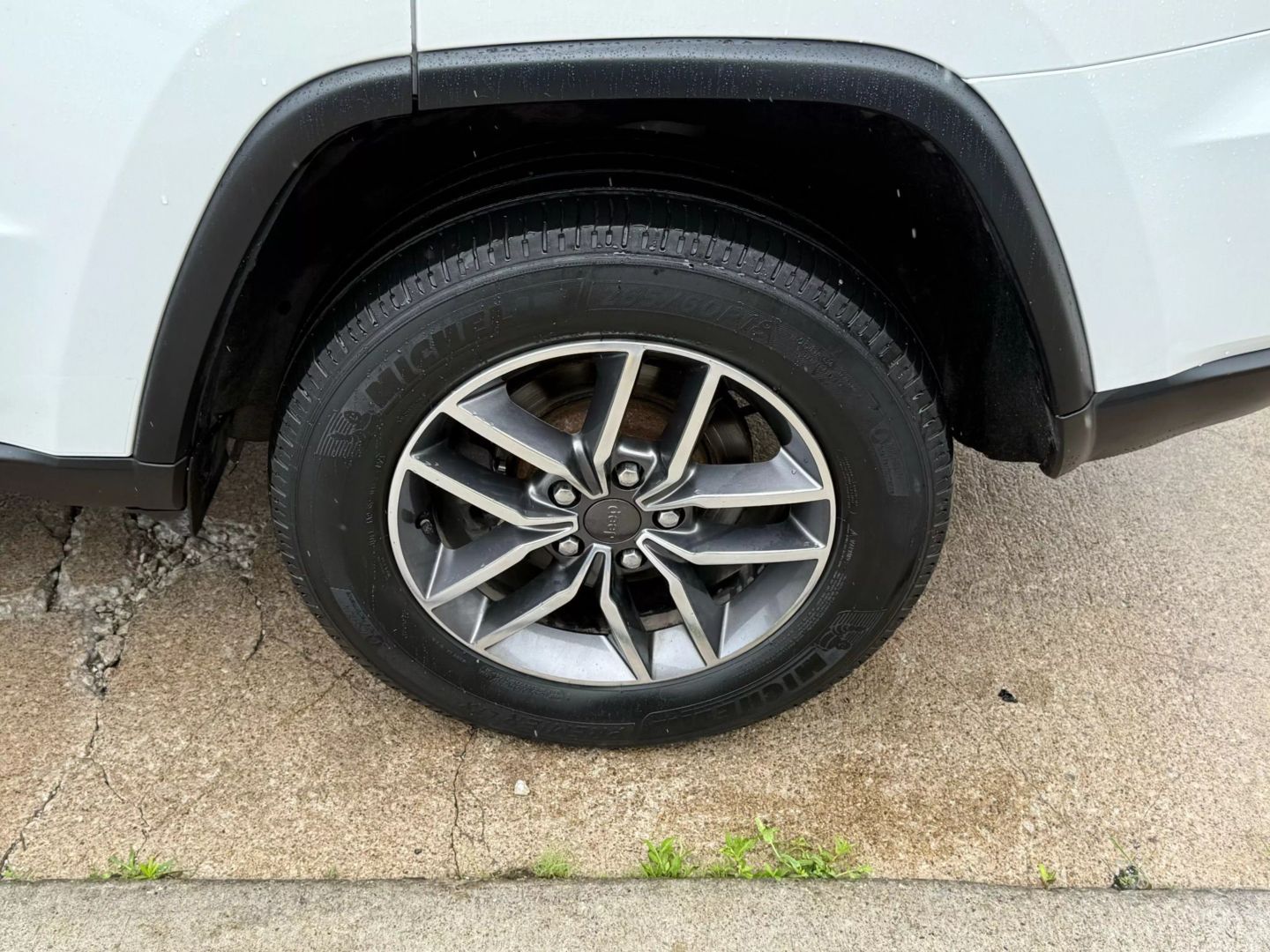 2019 Jeep Grand Cherokee - Image 53