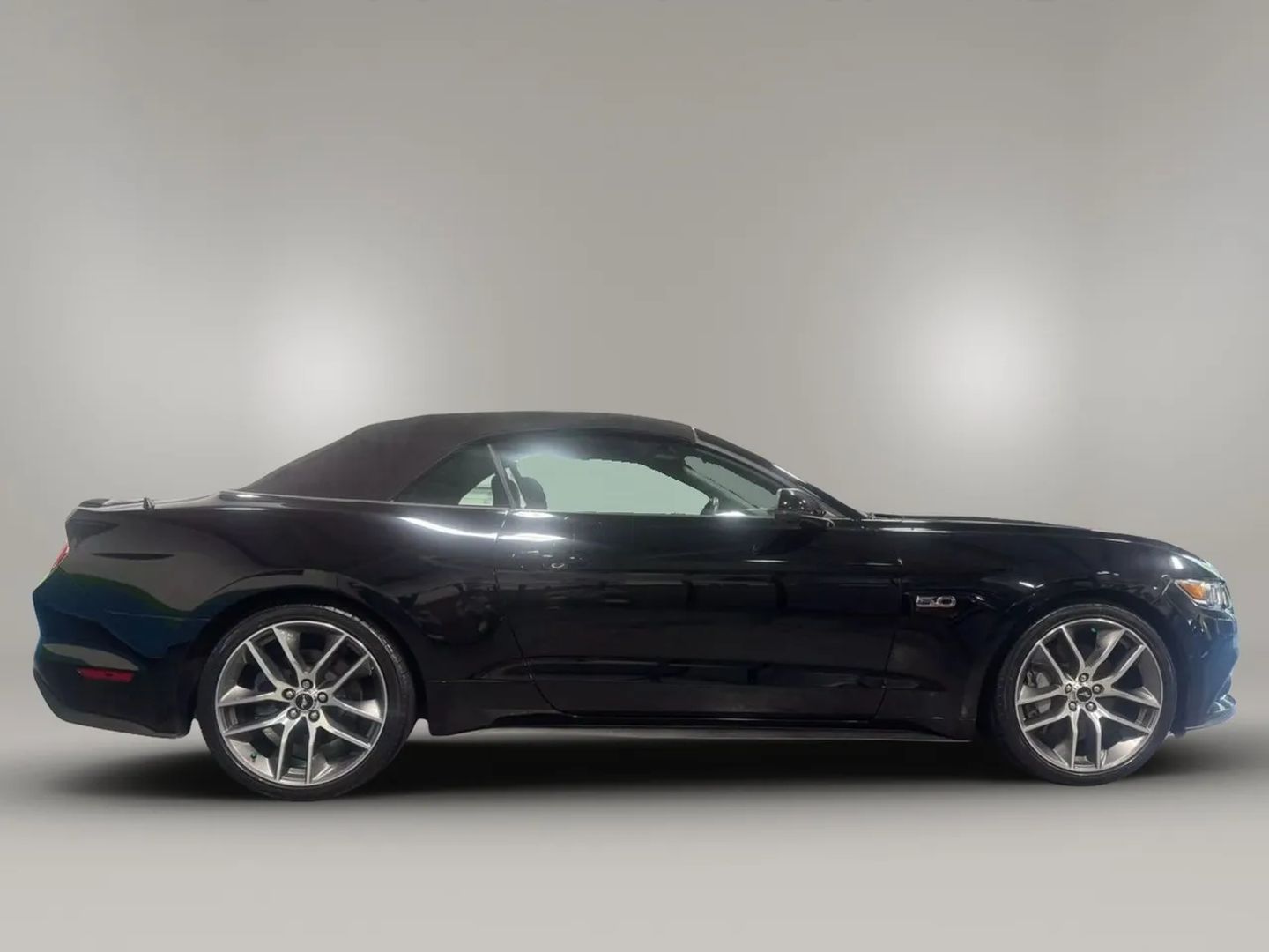 2017 Ford Mustang Gt Premium Convertible 2d - Image 19