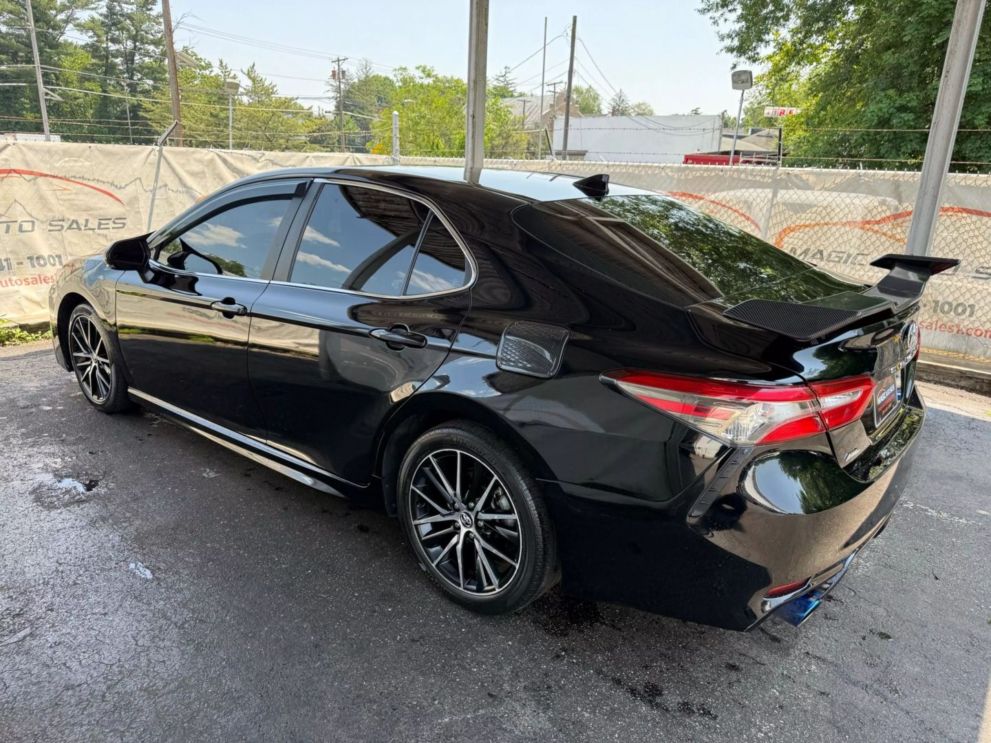 2022 Toyota Camry - Image 13