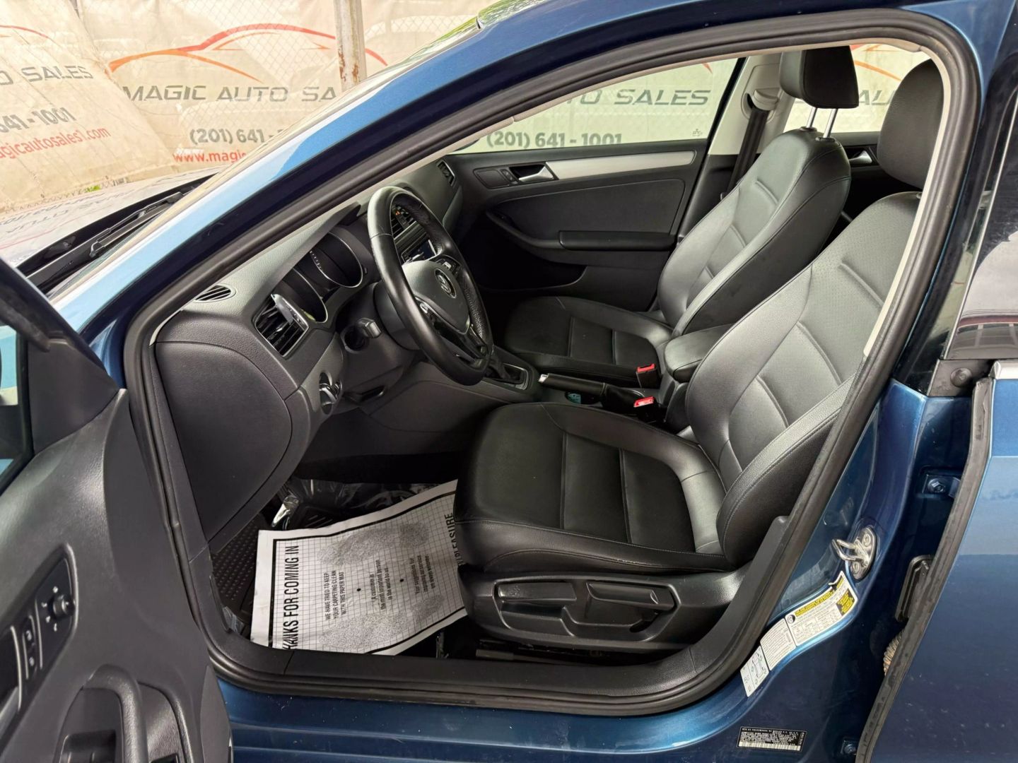 2017 Volkswagen Jetta - Image 15