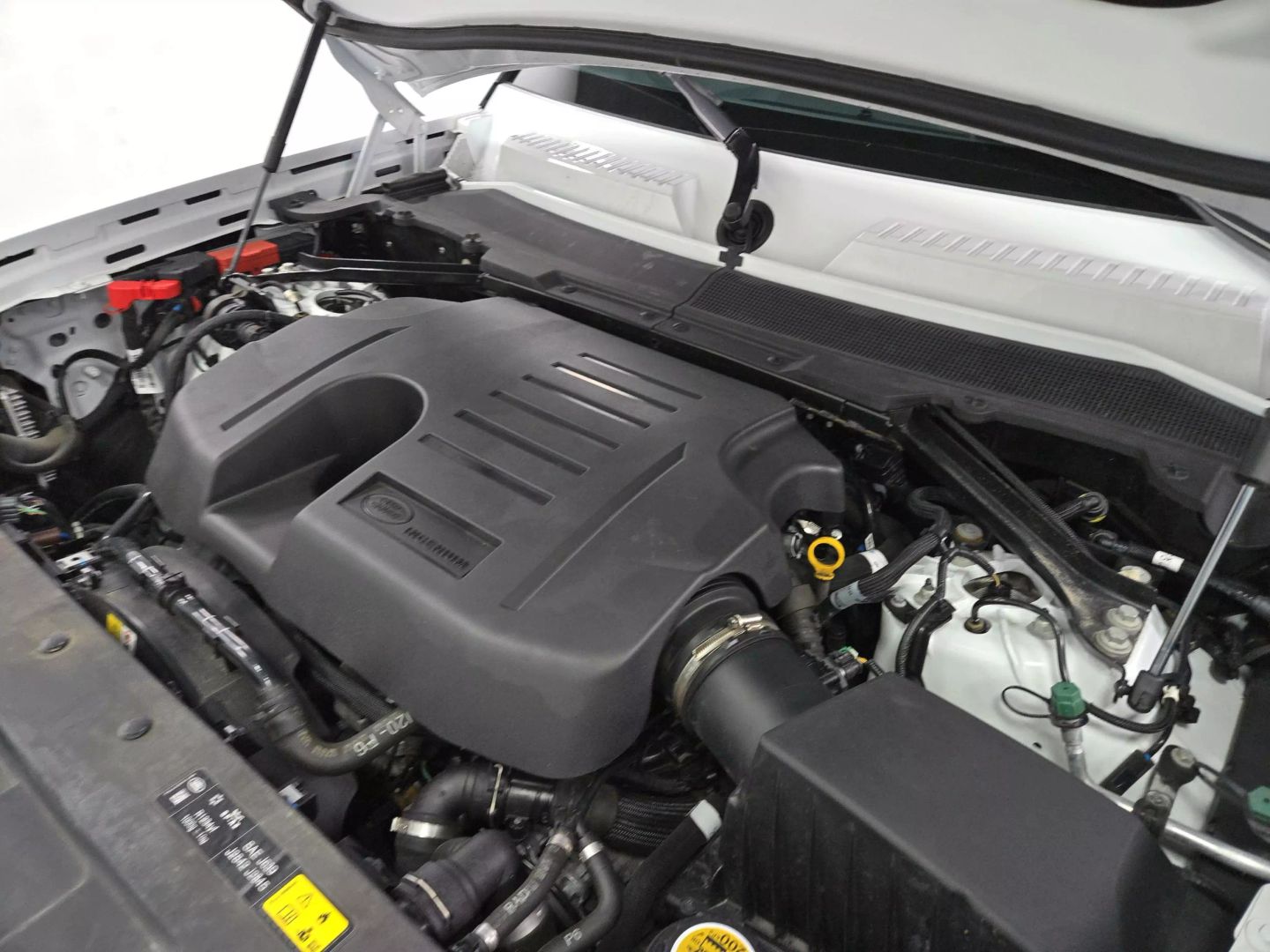 2023 Land Rover Defender 110 - Image 23