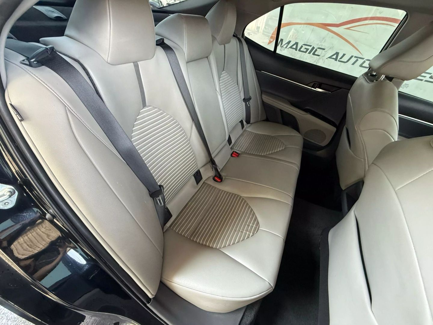 2022 Toyota Camry - Image 23