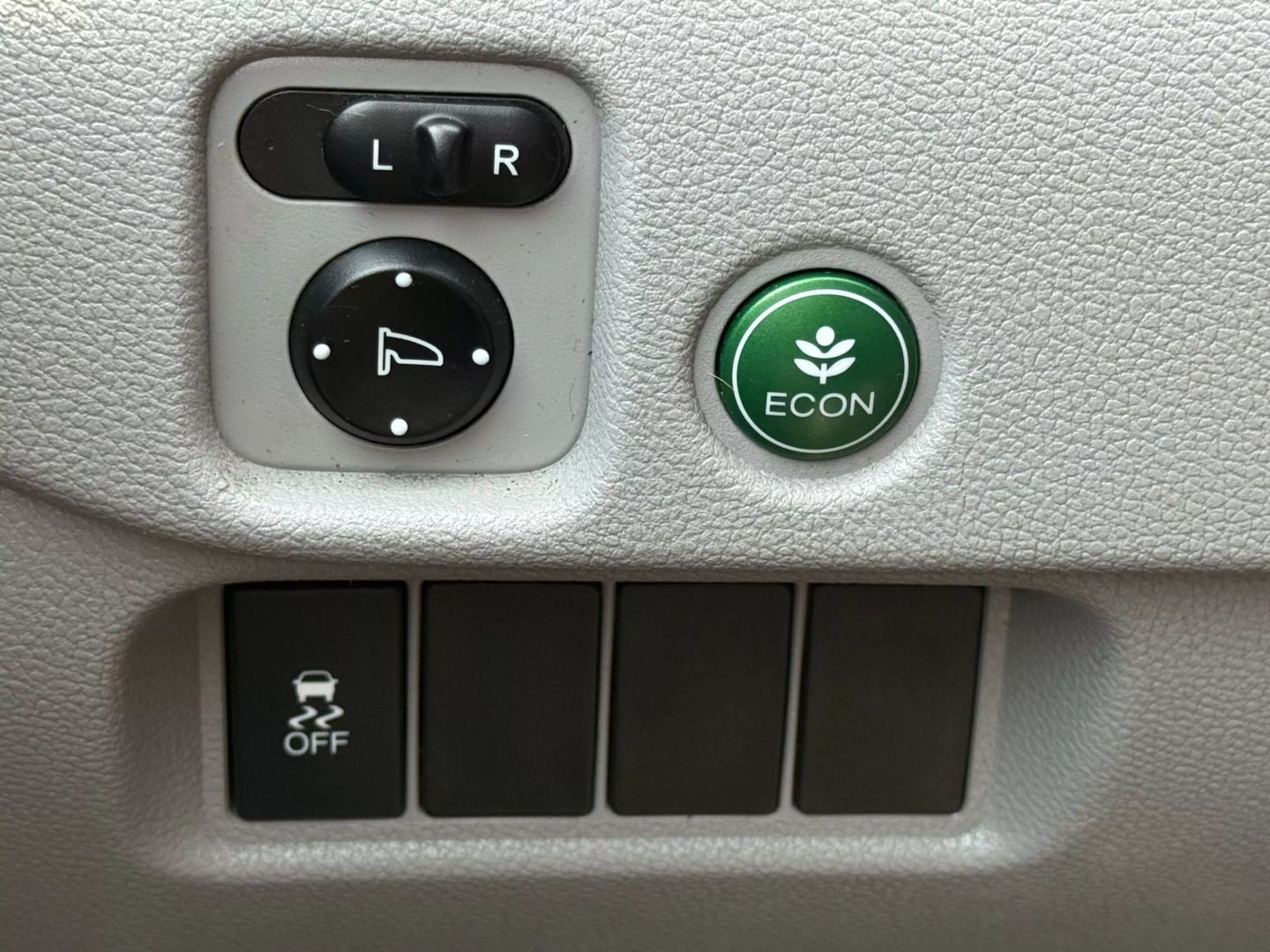 2017 Honda Pilot - Image 44