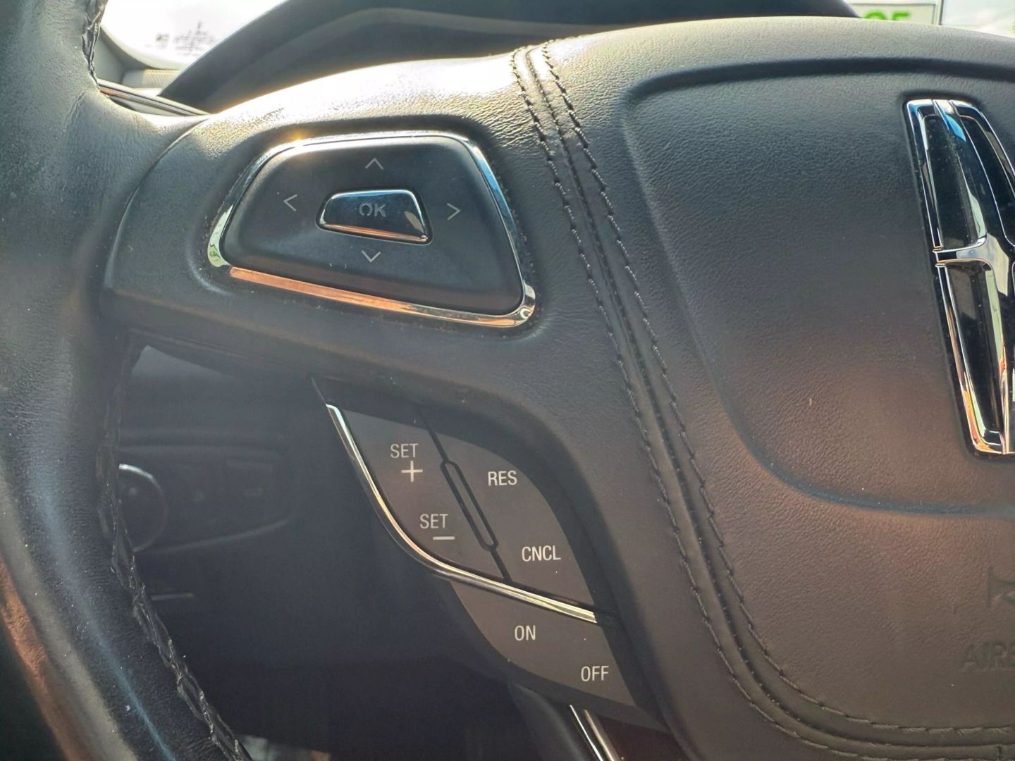 2017 Lincoln Mkz - Image 29