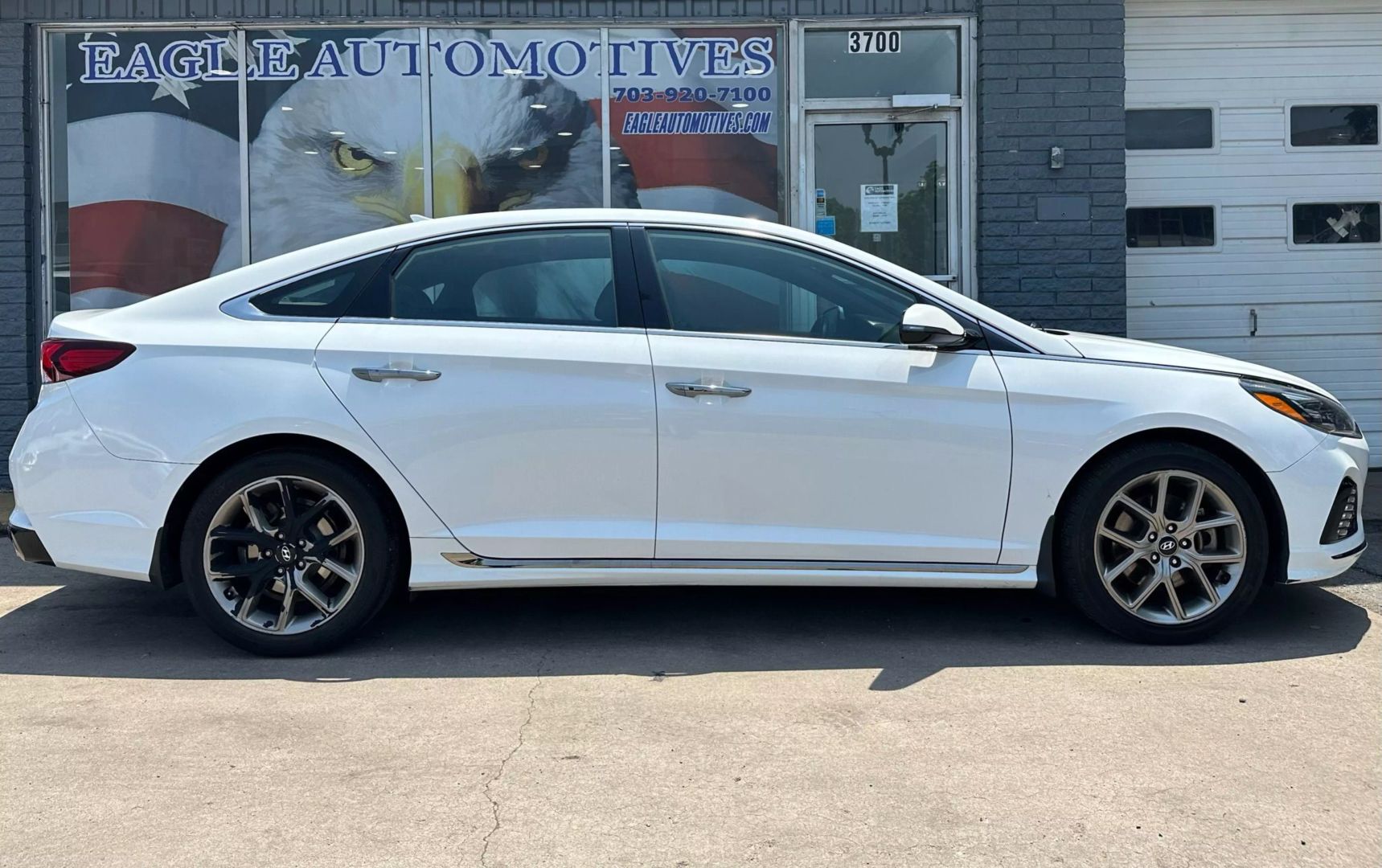 Used 2018 Hyundai Sonata Limited with VIN 5NPE34AB6JH683928 for sale in Arlington, VA
