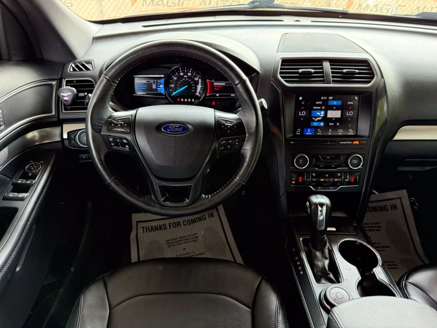 2019 Ford Explorer - Image 32