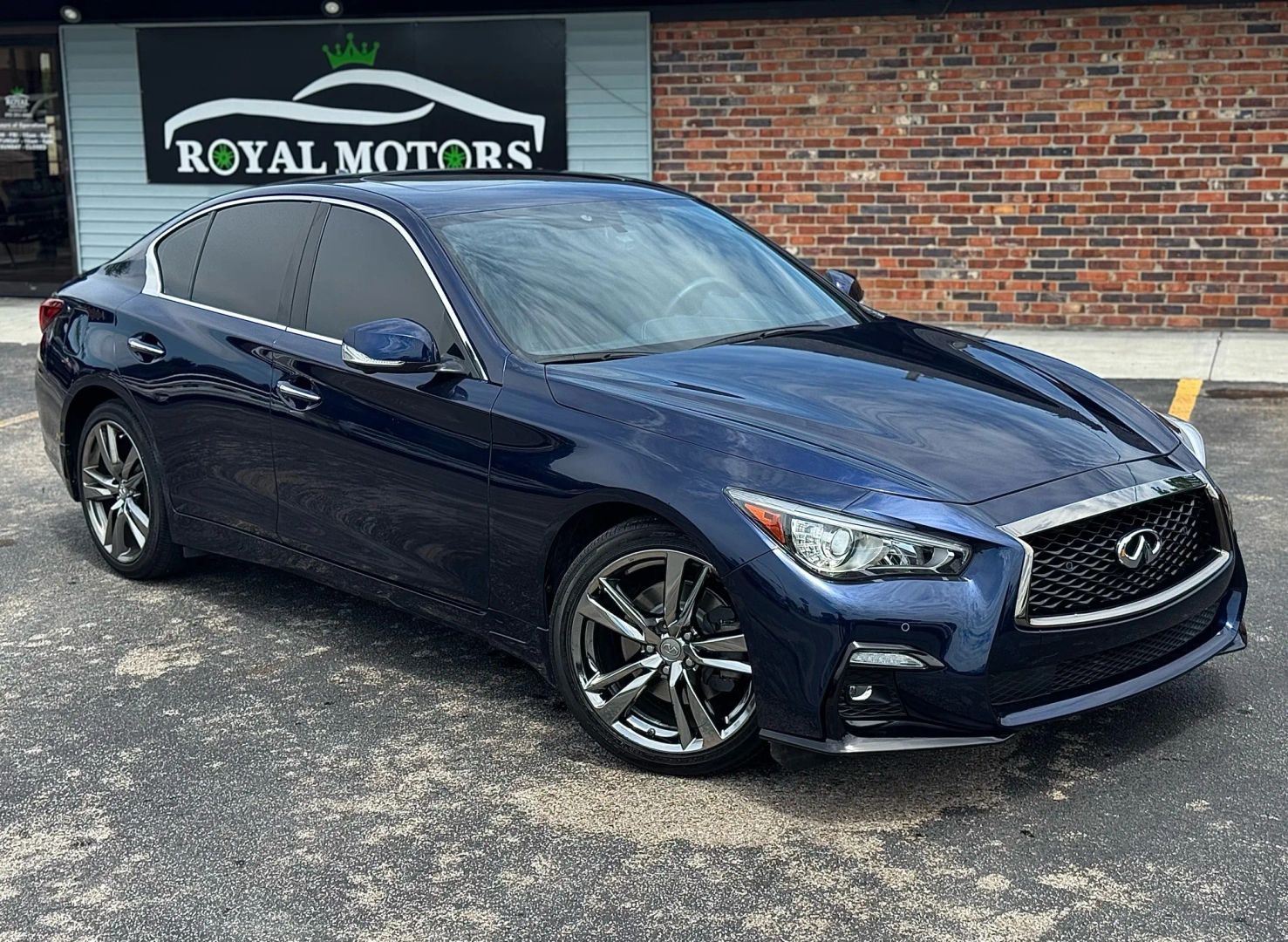 2021 Infiniti Q50 - Image 2