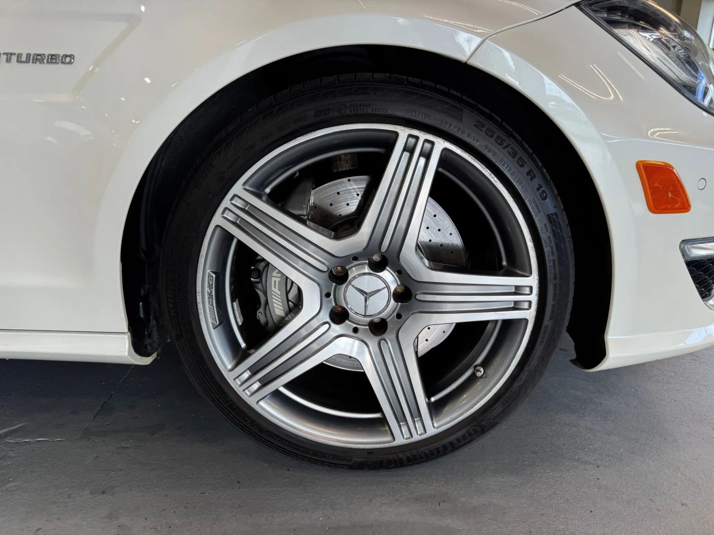 2012 Mercedes-benz Cls-class Cls 63 Amg Coupe 4d - Image 36