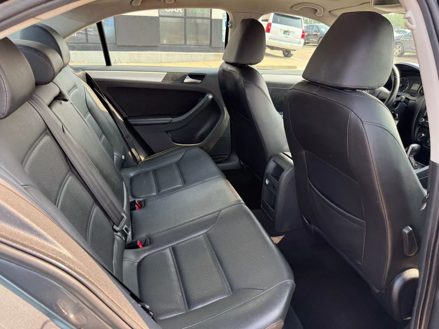 2013 Volkswagen Jetta - Image 21