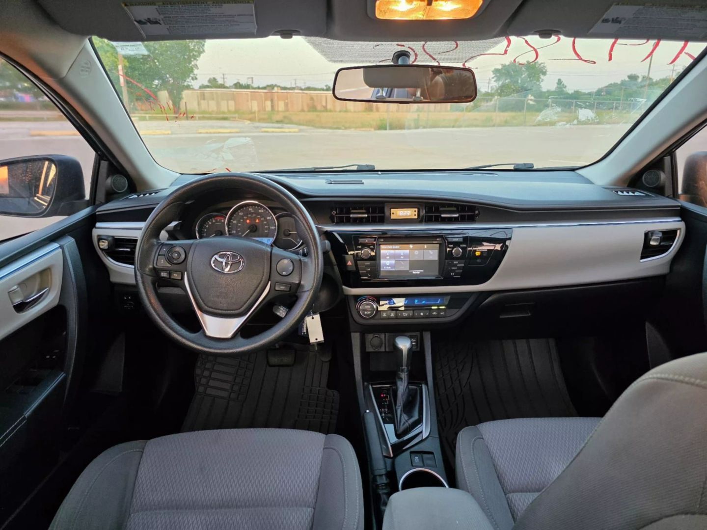 2014 Toyota Corolla - Image 15