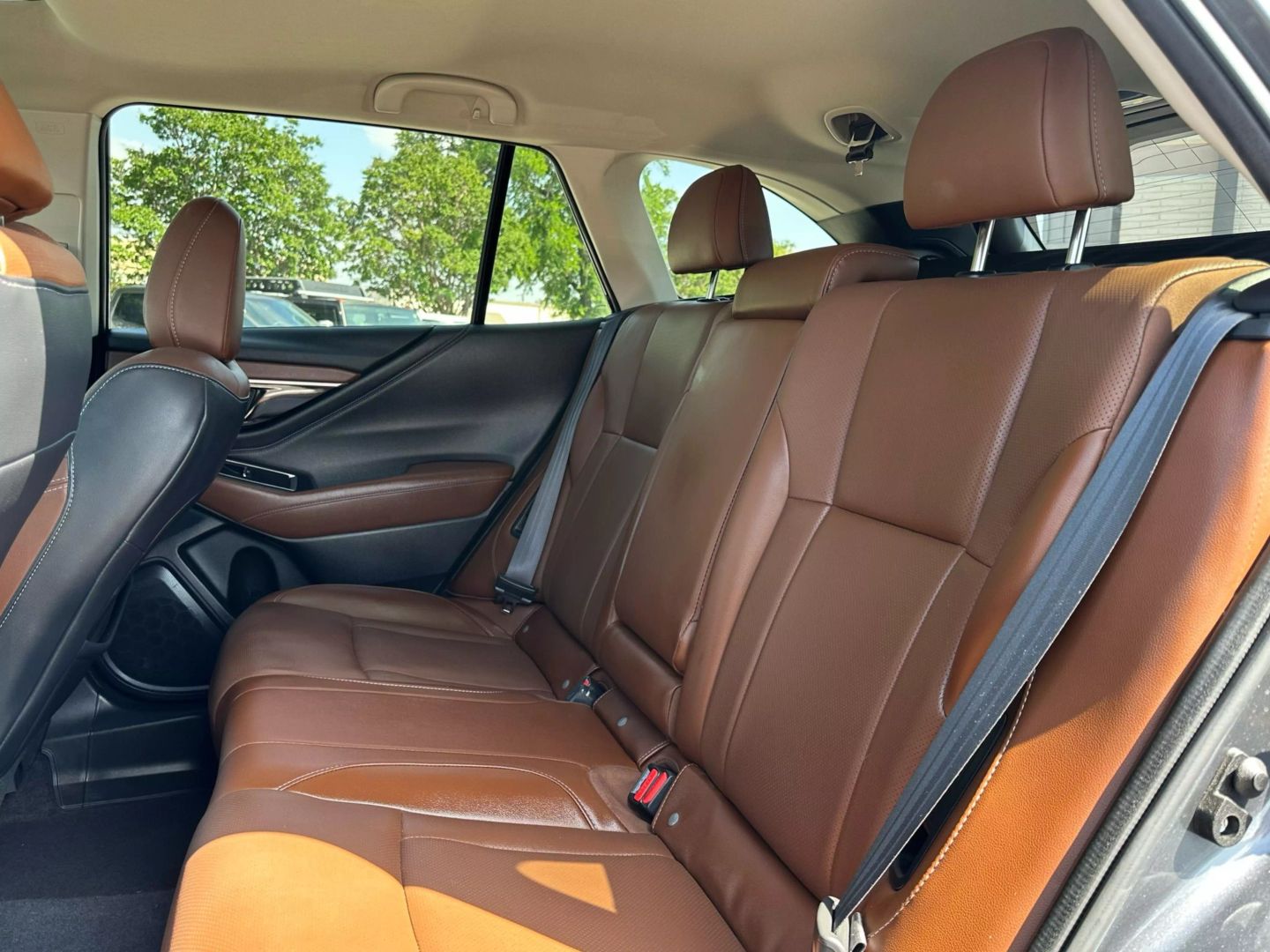 2021 Subaru Outback - Image 24