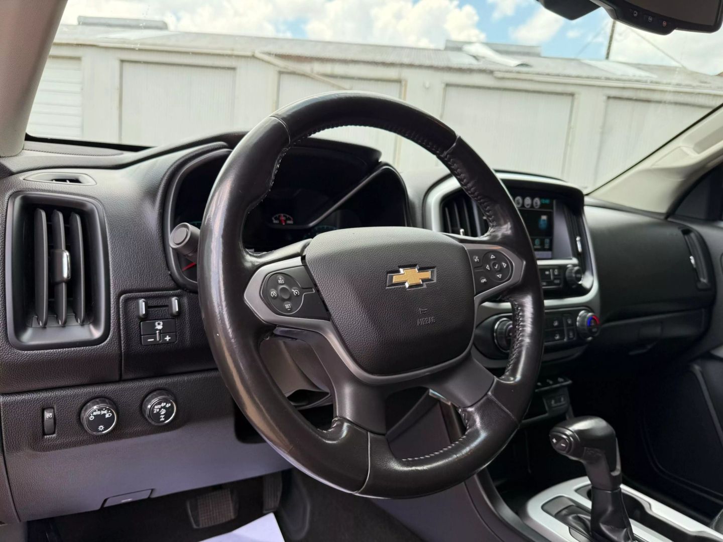 2018 Chevrolet Colorado Crew Cab - Image 23