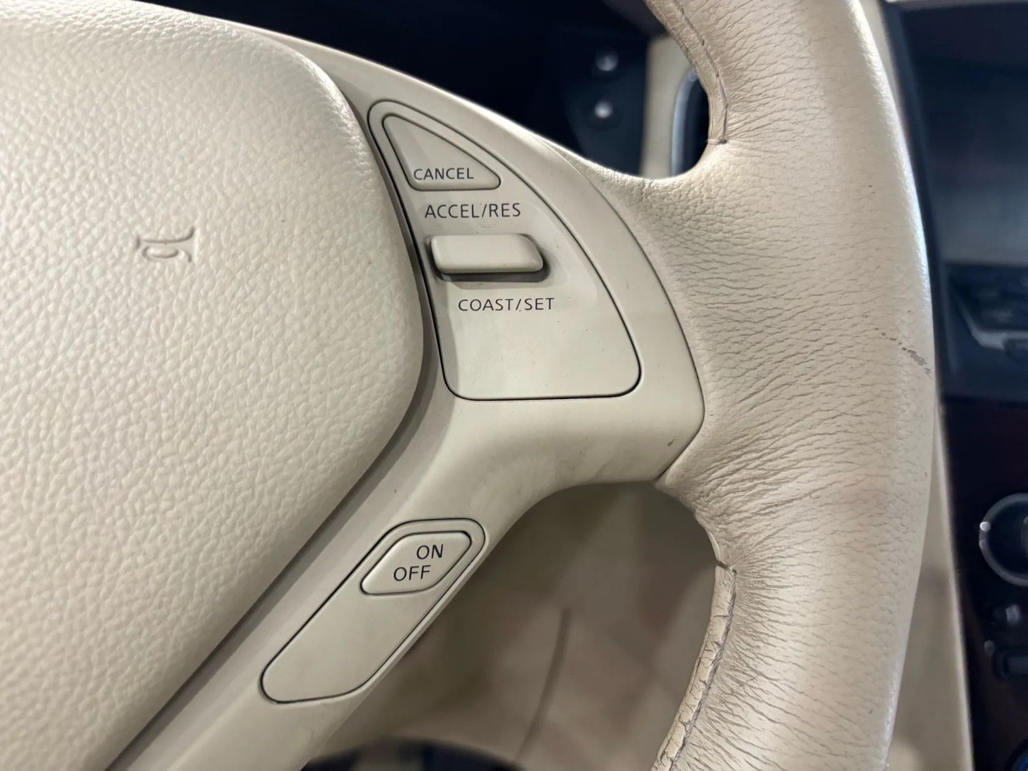2015 Infiniti Qx50 Journey Sport Utility 4d - Image 25