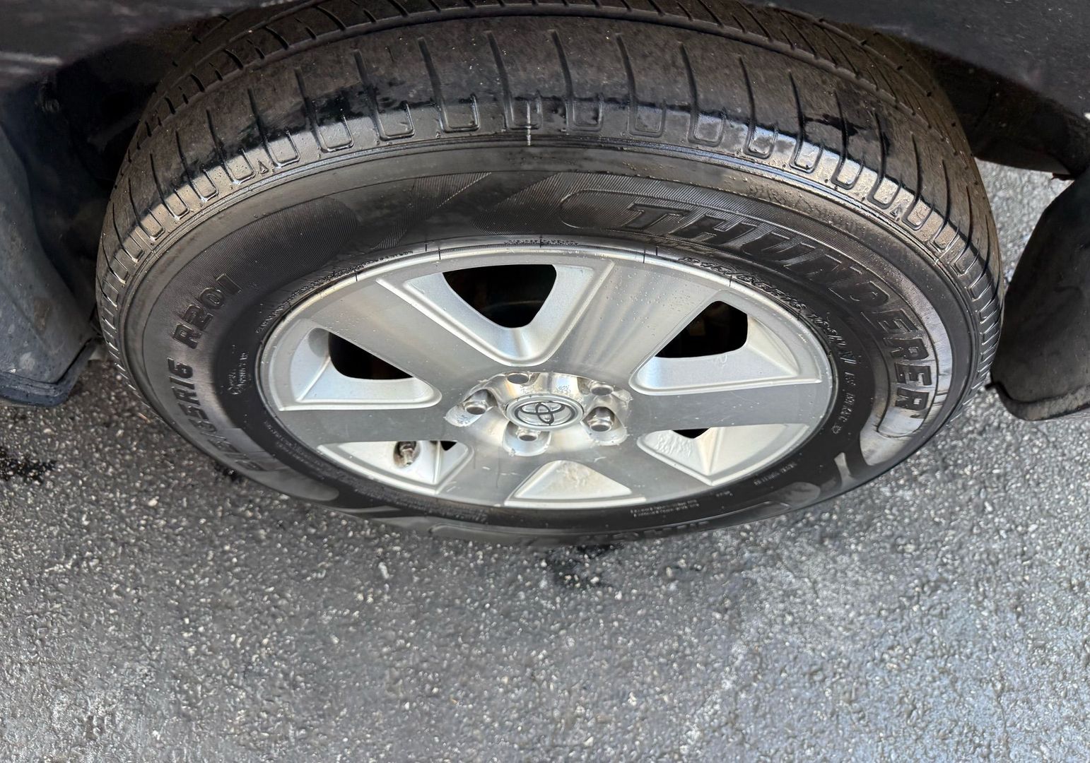 2008 Toyota Sienna - Image 37