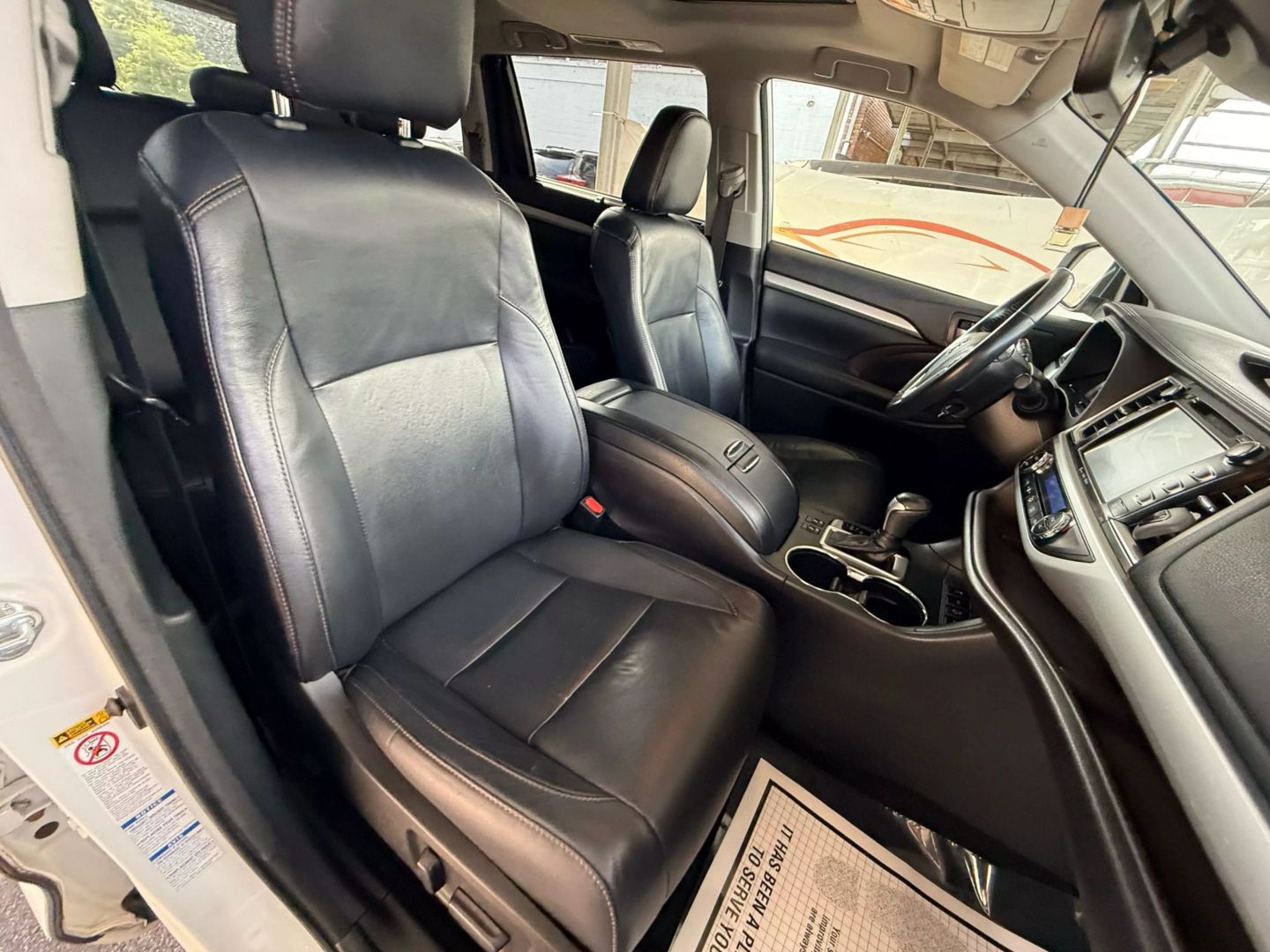 2018 Toyota Highlander - Image 28