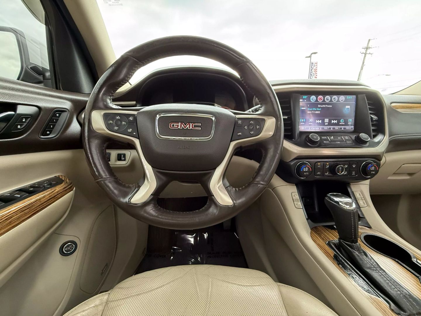 2017 Gmc Acadia - Image 29