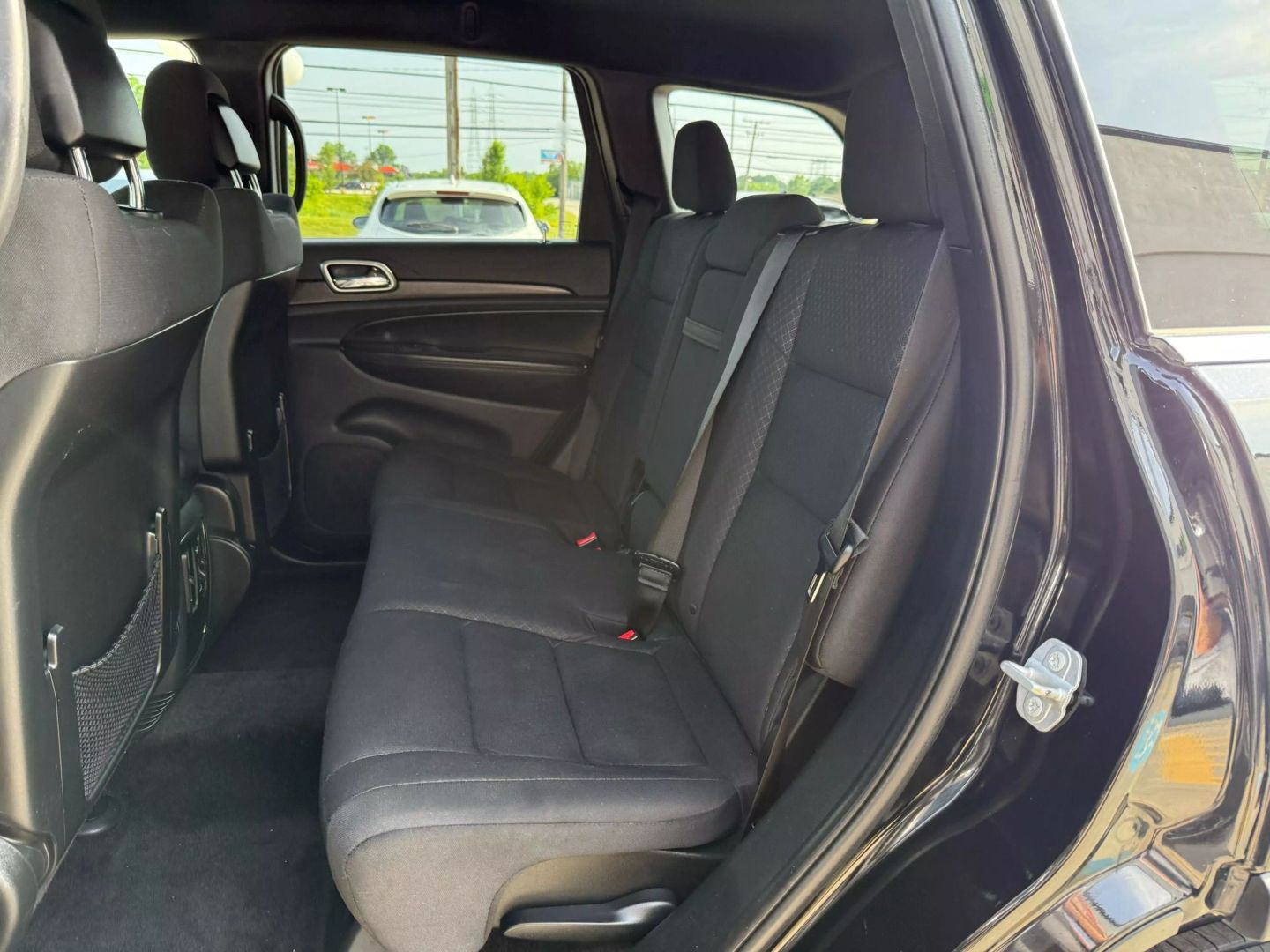 2018 Jeep Grand Cherokee - Image 20
