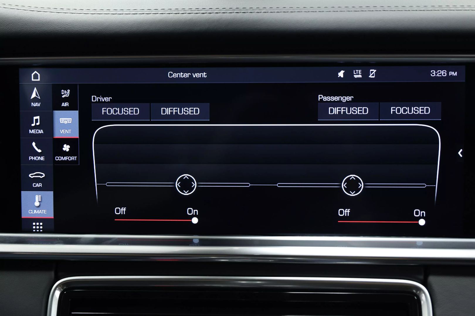 2020 Porsche Panamera - Image 36