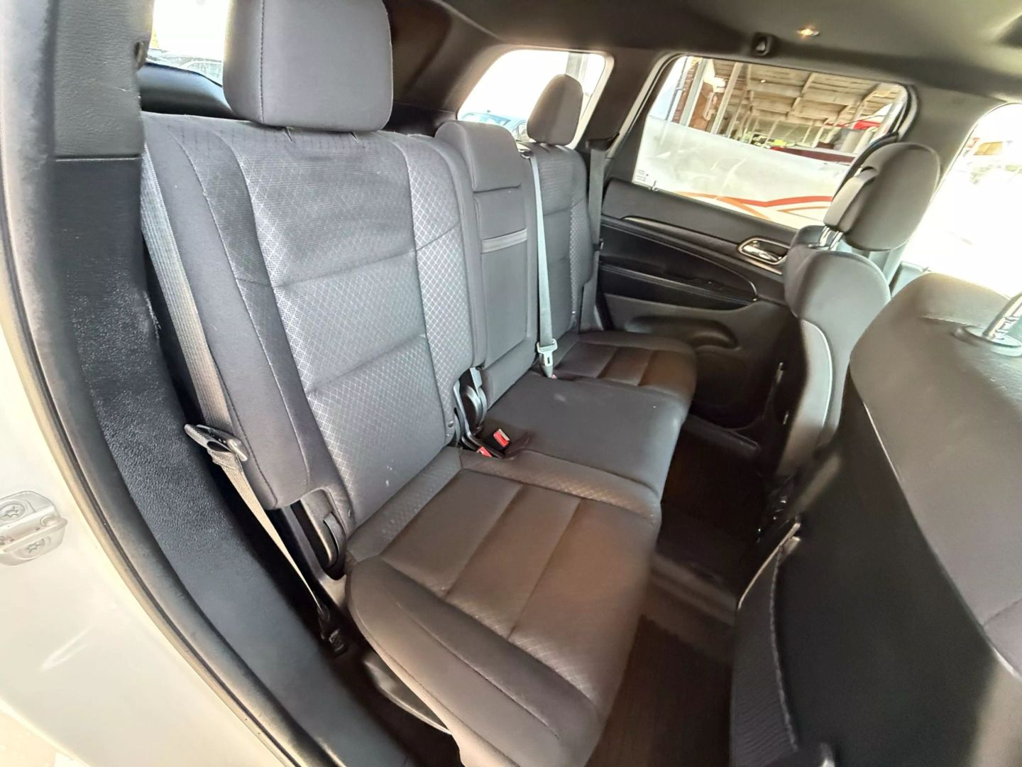 2018 Jeep Grand Cherokee - Image 23