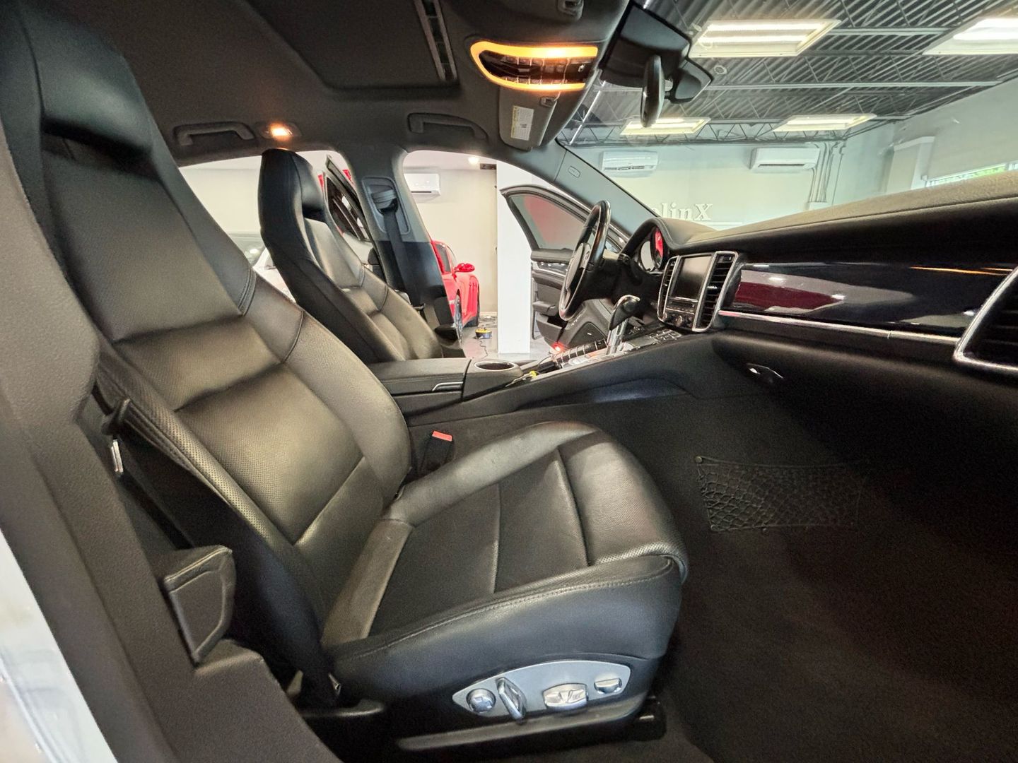 2014 Porsche Panamera S E-hybrid Sedan 4d - Image 18