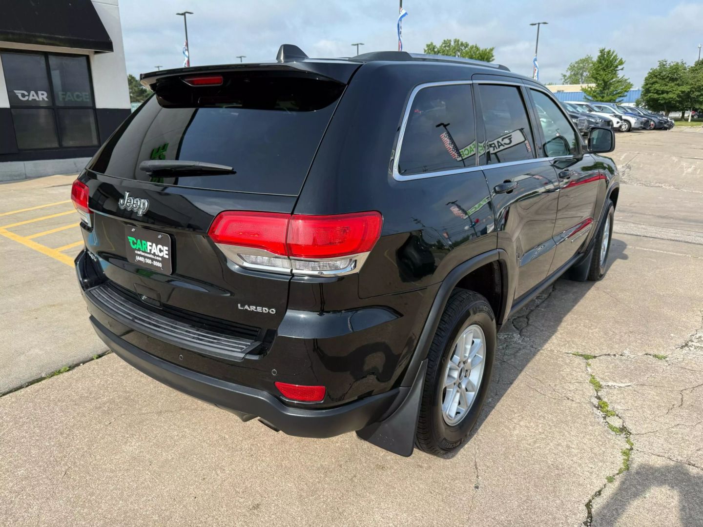 2018 Jeep Grand Cherokee - Image 13