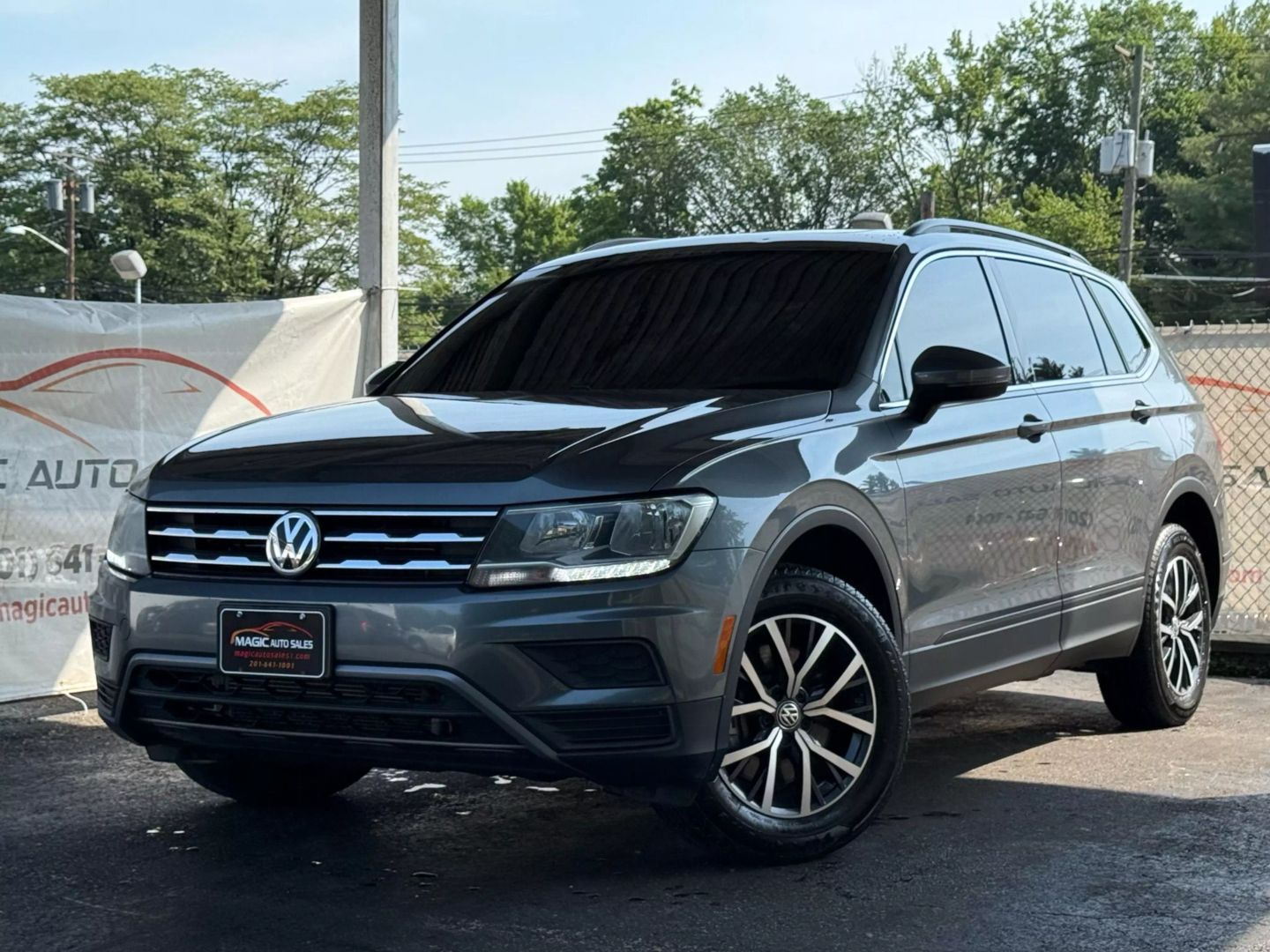 2019 Volkswagen Tiguan - Image 1