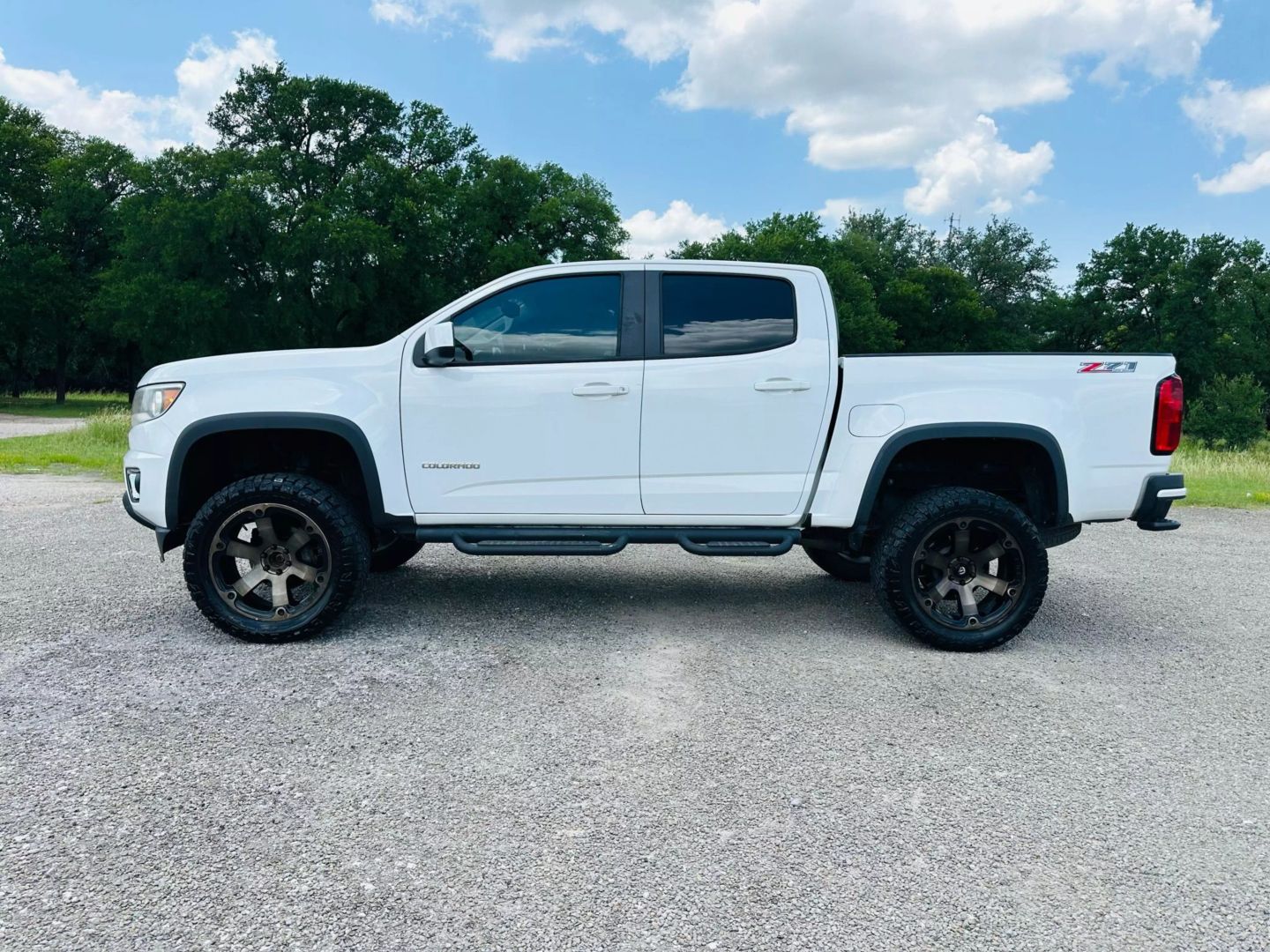 2018 Chevrolet Colorado Crew Cab - Image 2