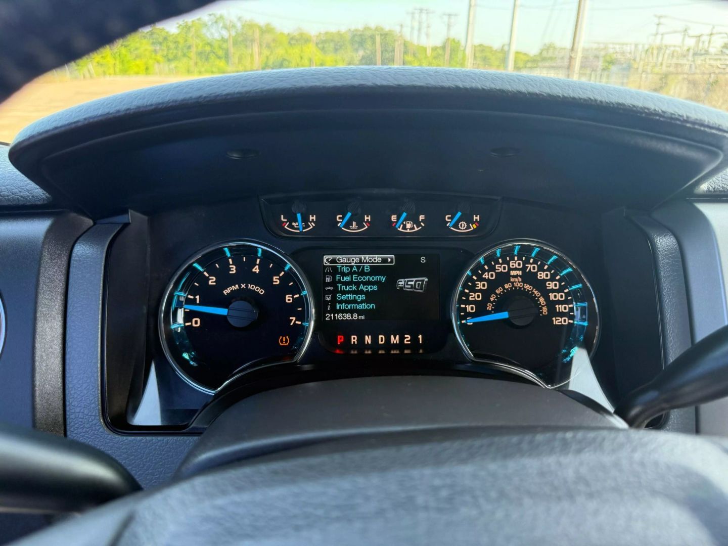 2014 Ford F150 Super Cab - Image 13