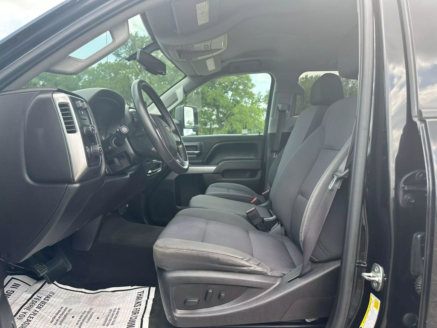 2016 Chevrolet Silverado 2500 Hd Crew Cab - Image 17