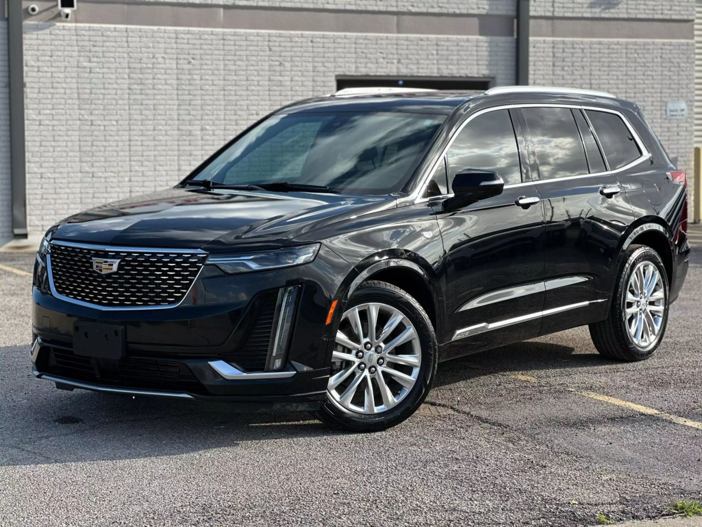 2020 Cadillac Xt6 - Image 2