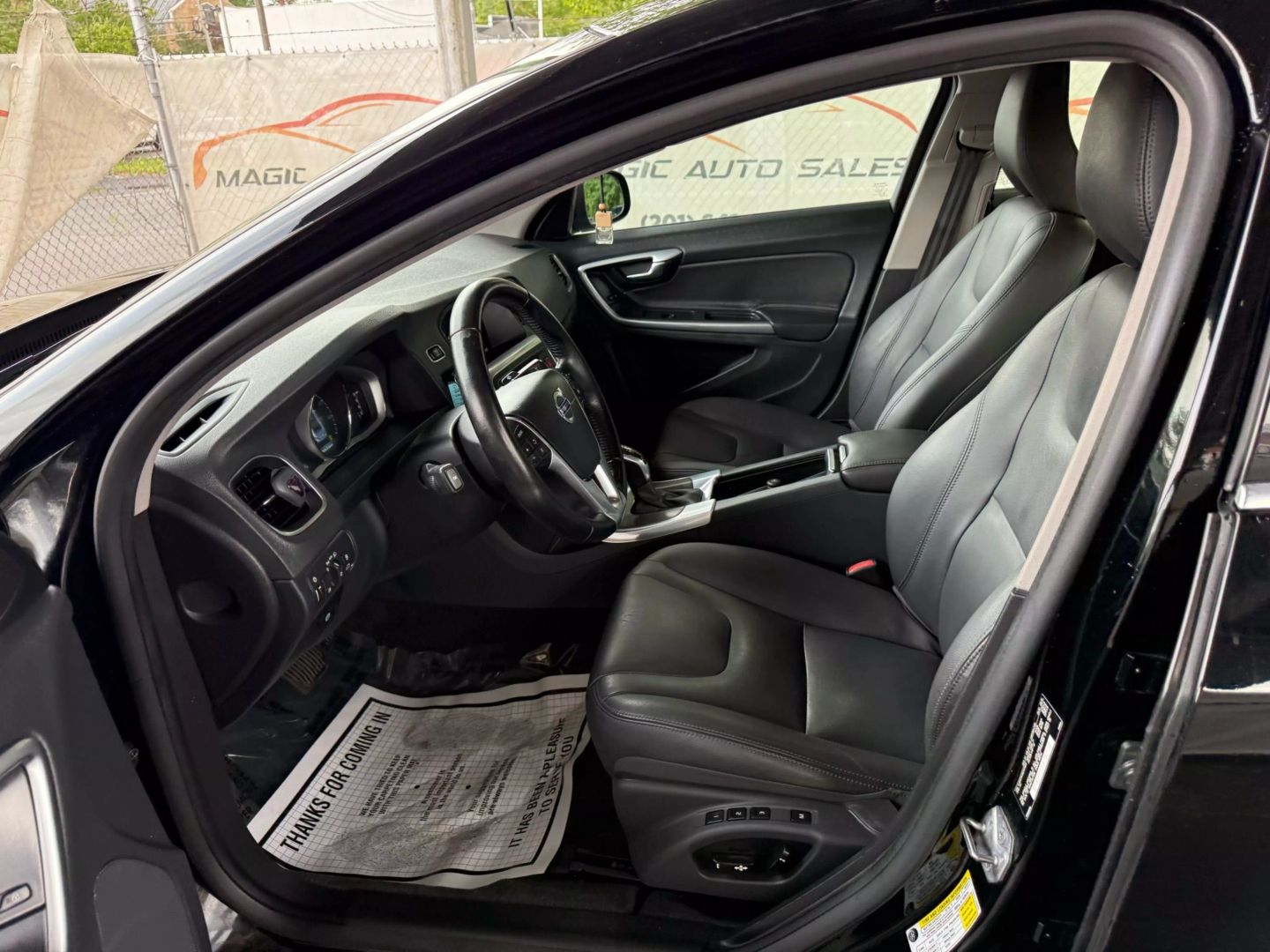 2016 Volvo S60 - Image 15