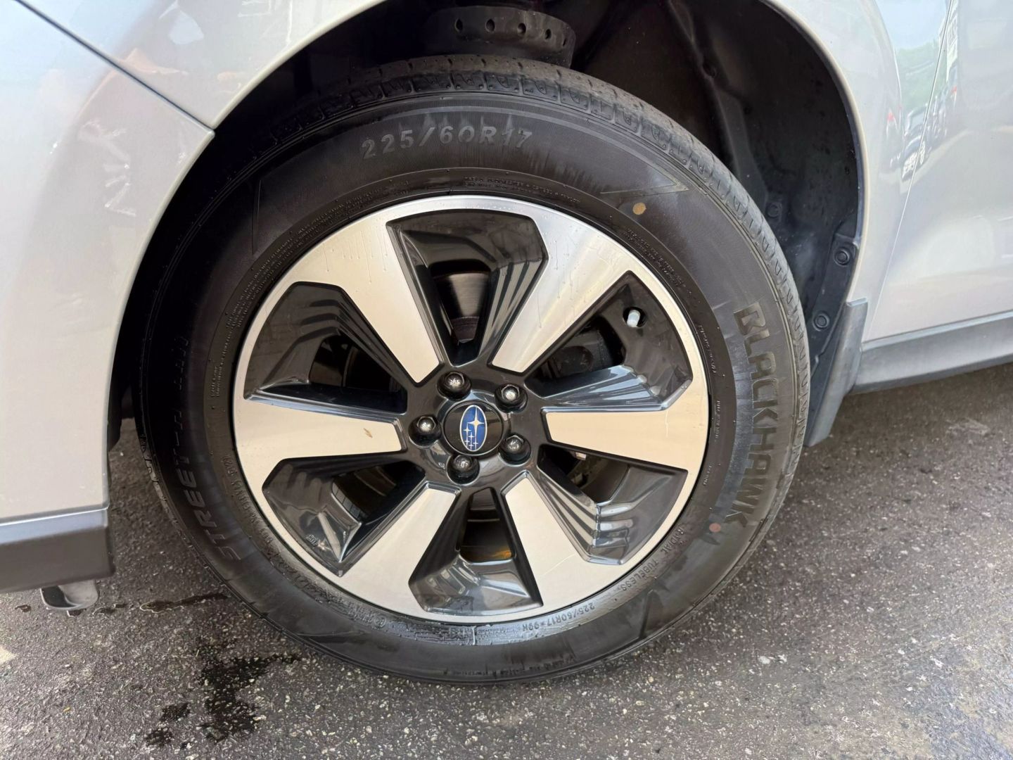2017 Subaru Forester - Image 41