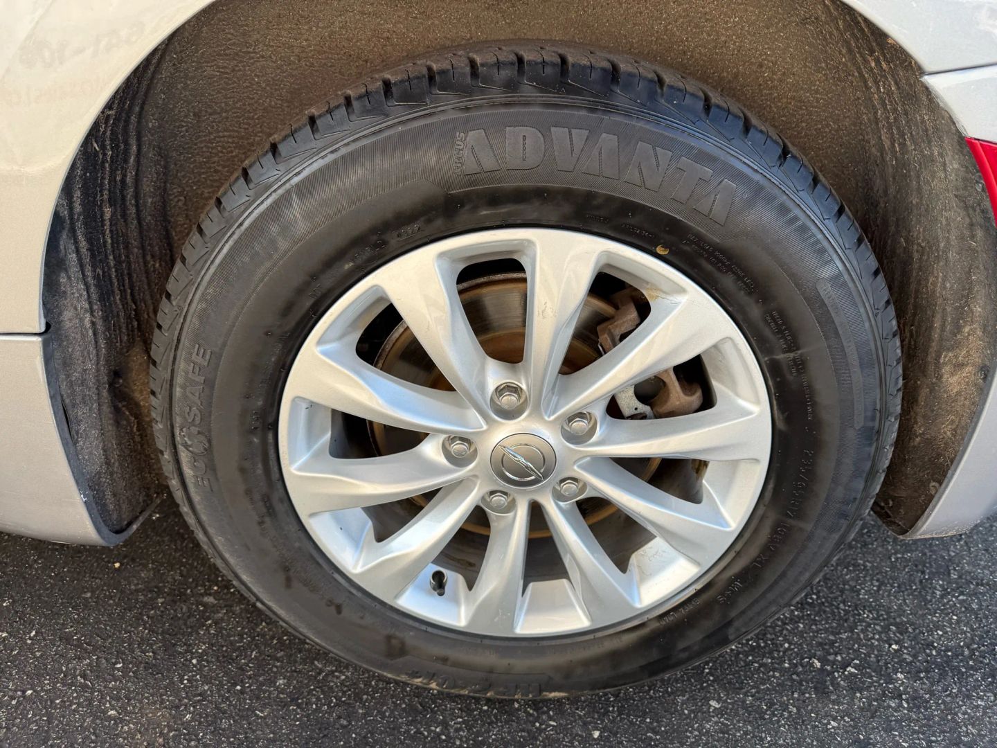 2019 Chrysler Pacifica - Image 41