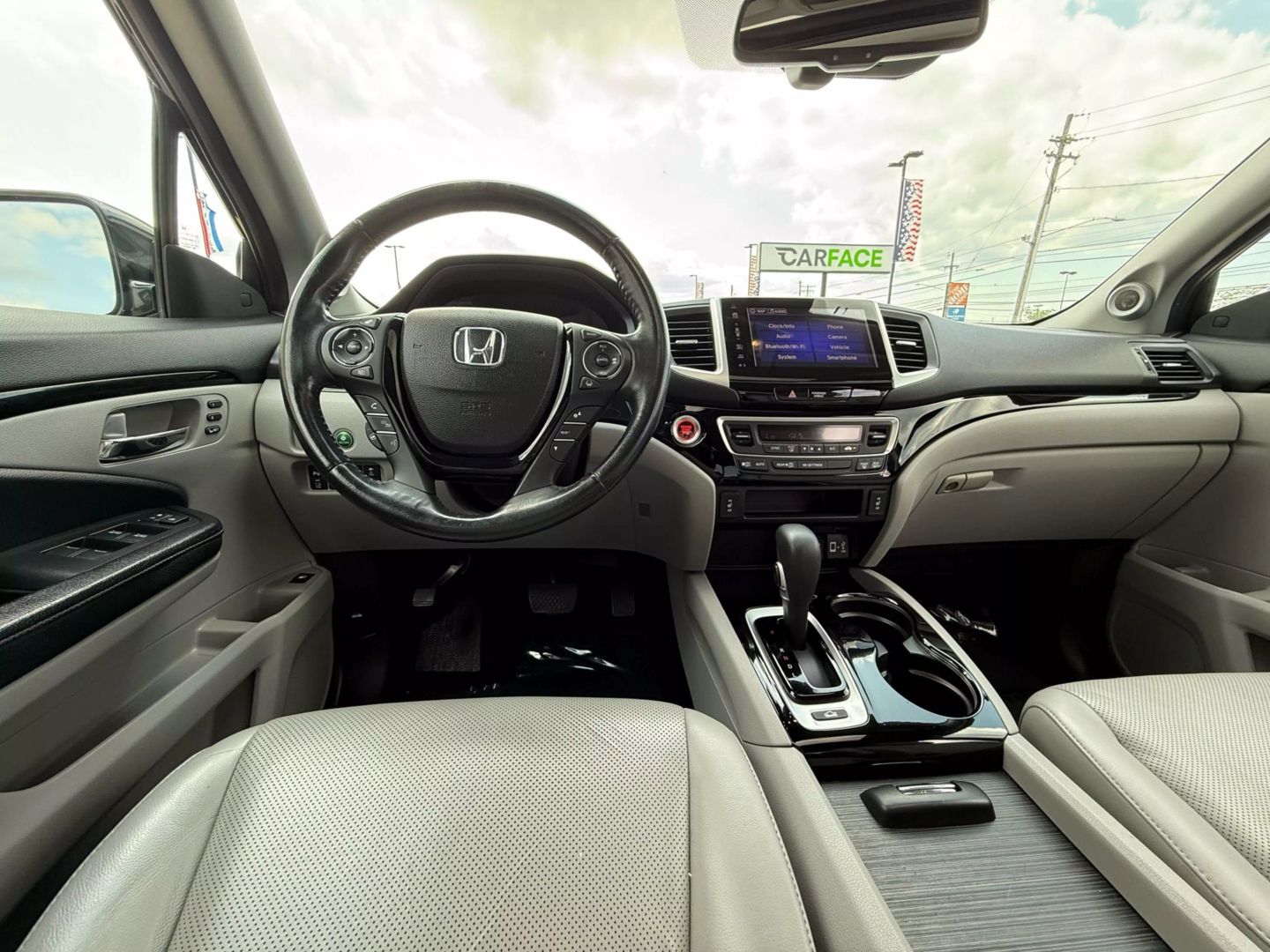 2018 Honda Ridgeline - Image 24