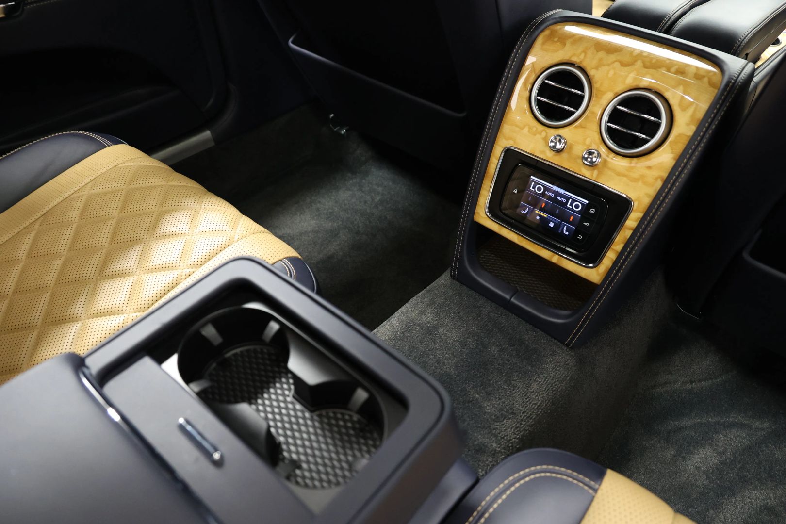 2017 Bentley Flying Spur - Image 84