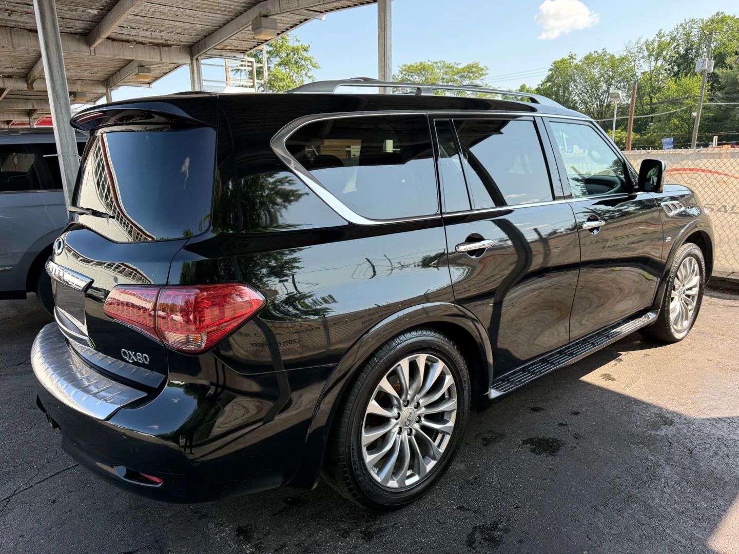 2016 Infiniti Qx80 - Image 12