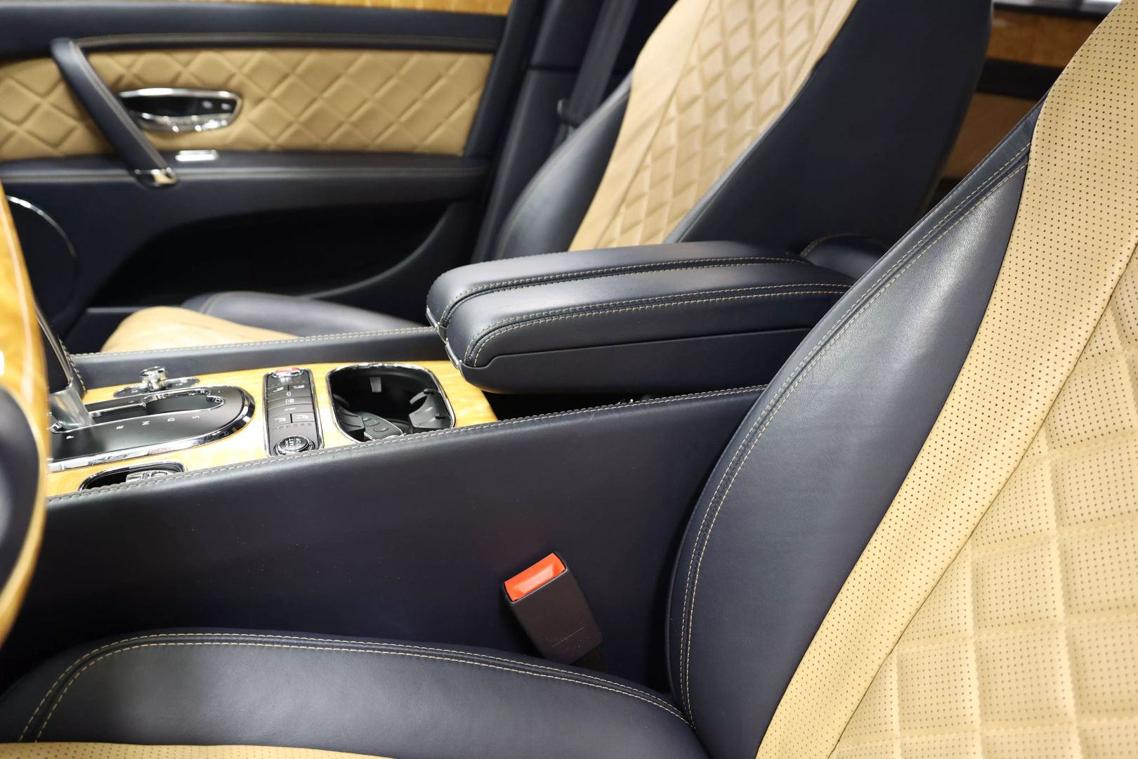 2017 Bentley Flying Spur - Image 20