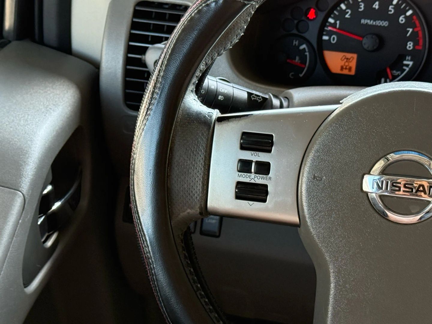 2005 Nissan Frontier Crew Cab - Image 32